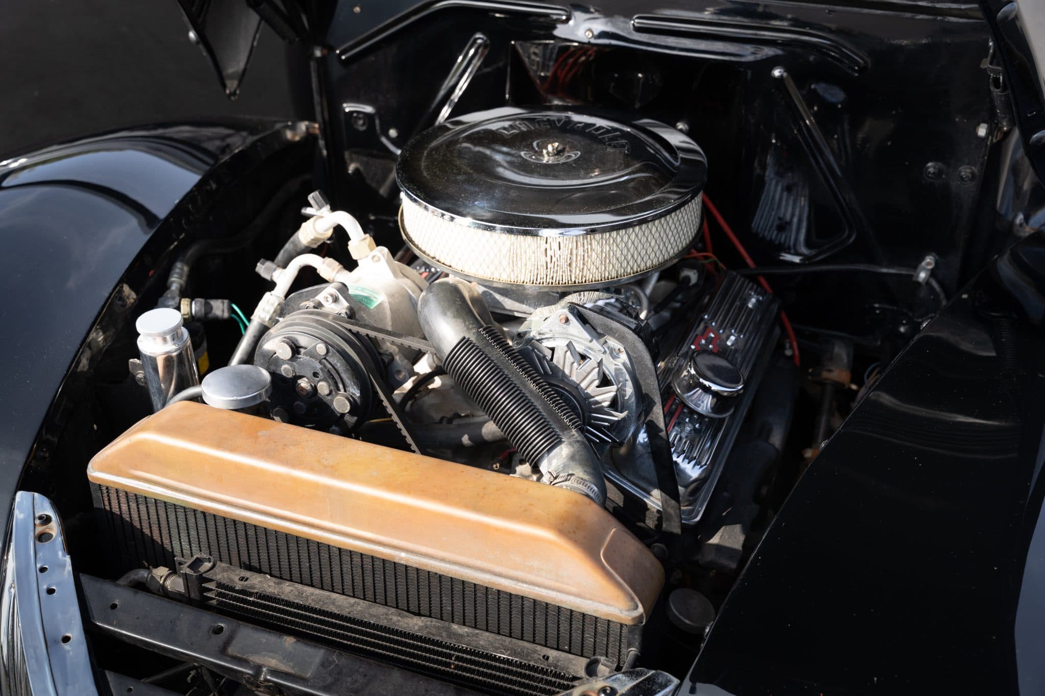 1940 Ford Pickup — Motor