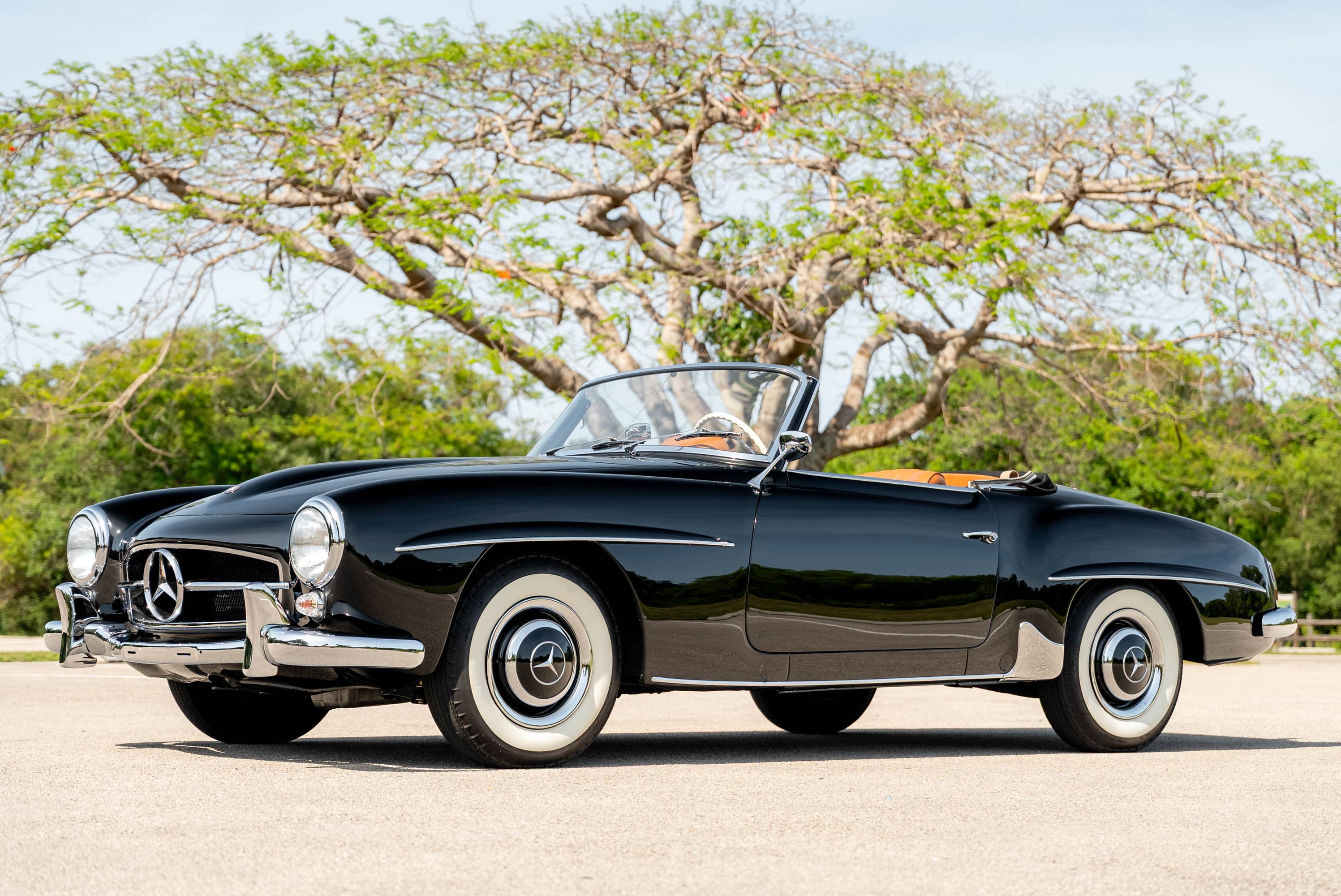 1957 Mercedes-Benz 190SL — Exterior