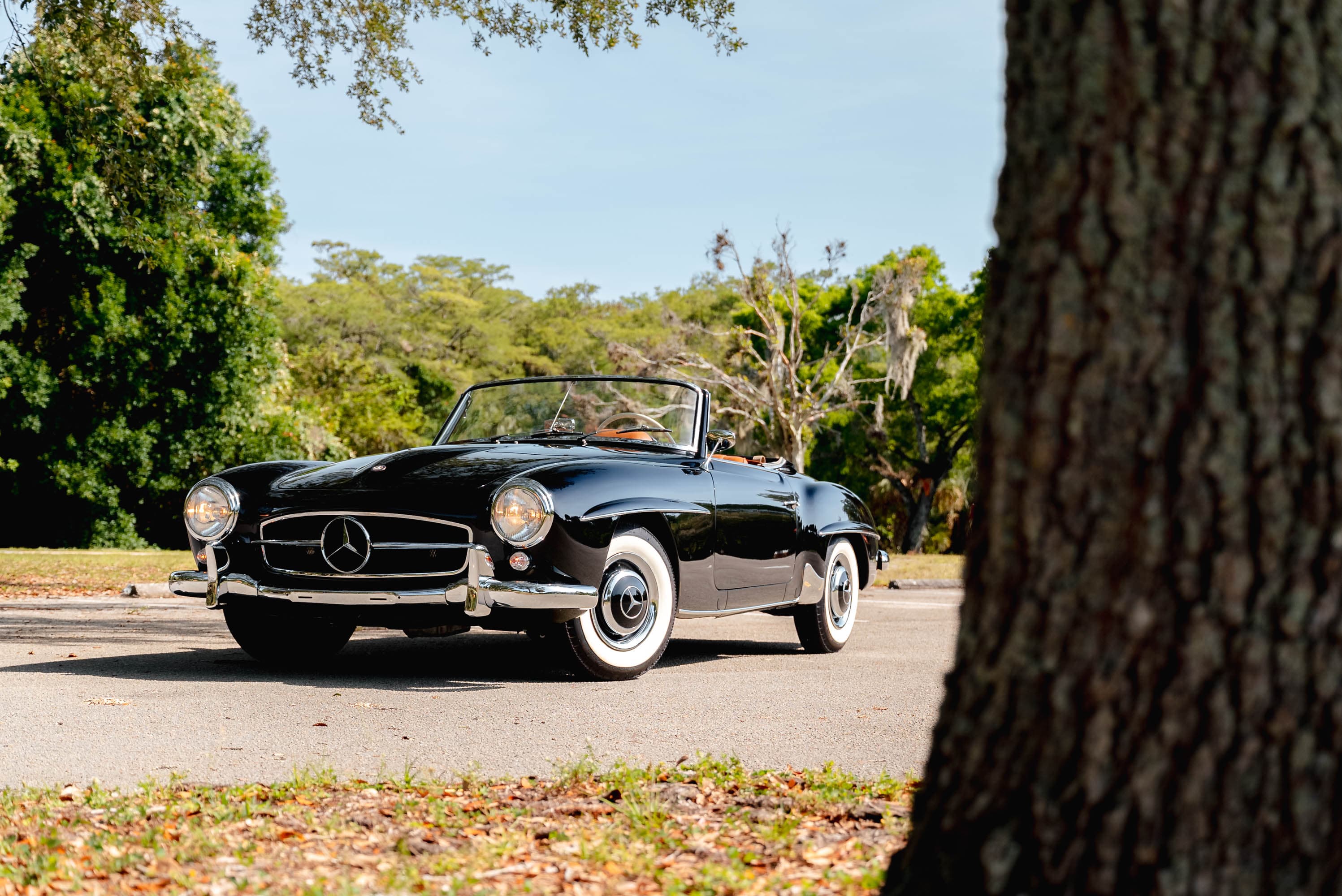 1957 Mercedes-Benz 190SL — Exterior