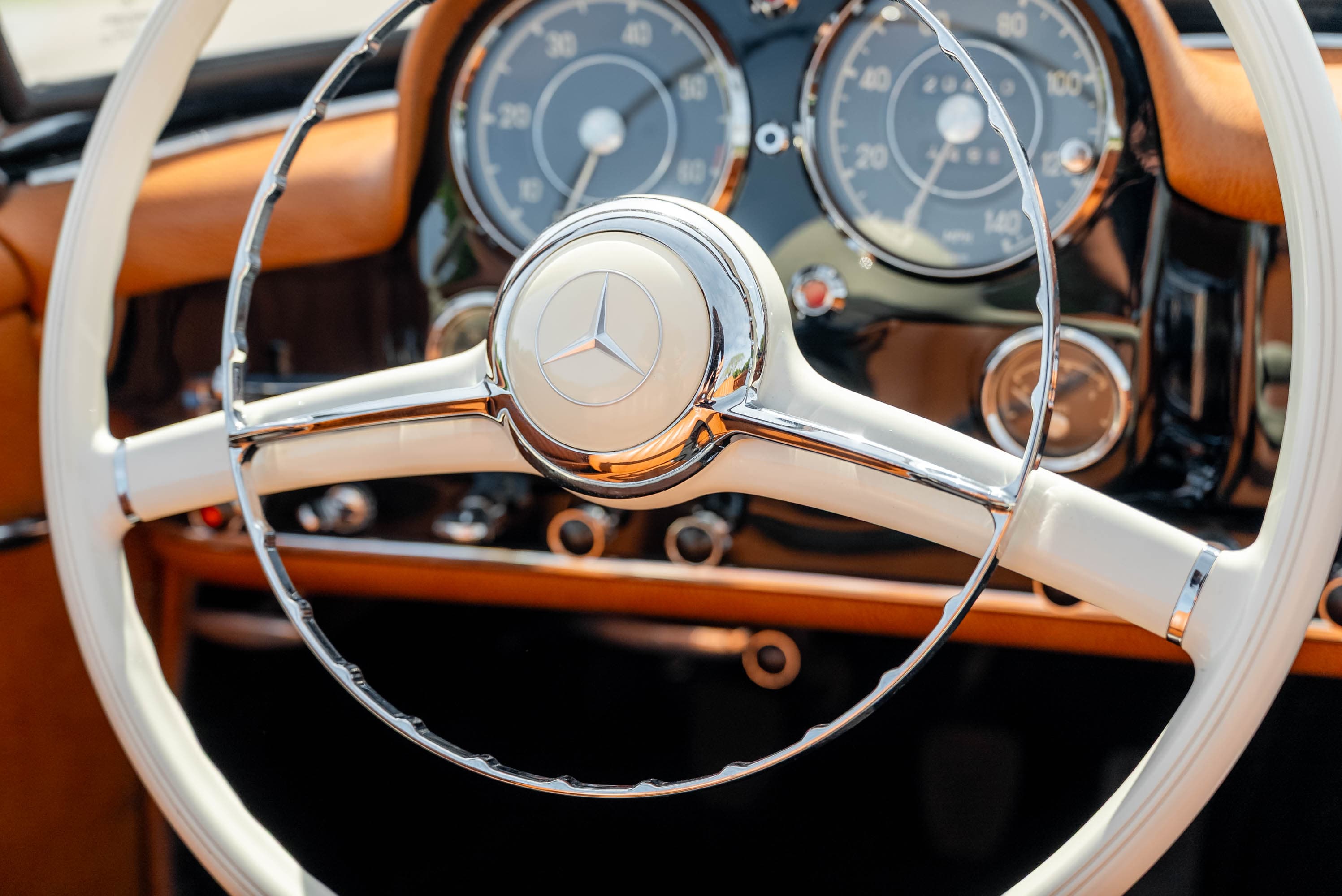 1957 Mercedes-Benz 190SL — Interior
