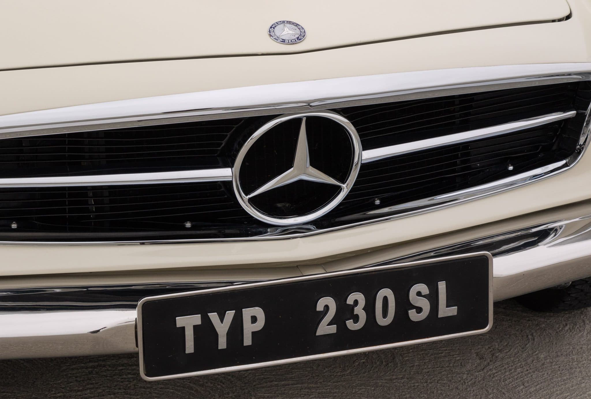 1965 Mercedes-Benz 230SL — Exterior