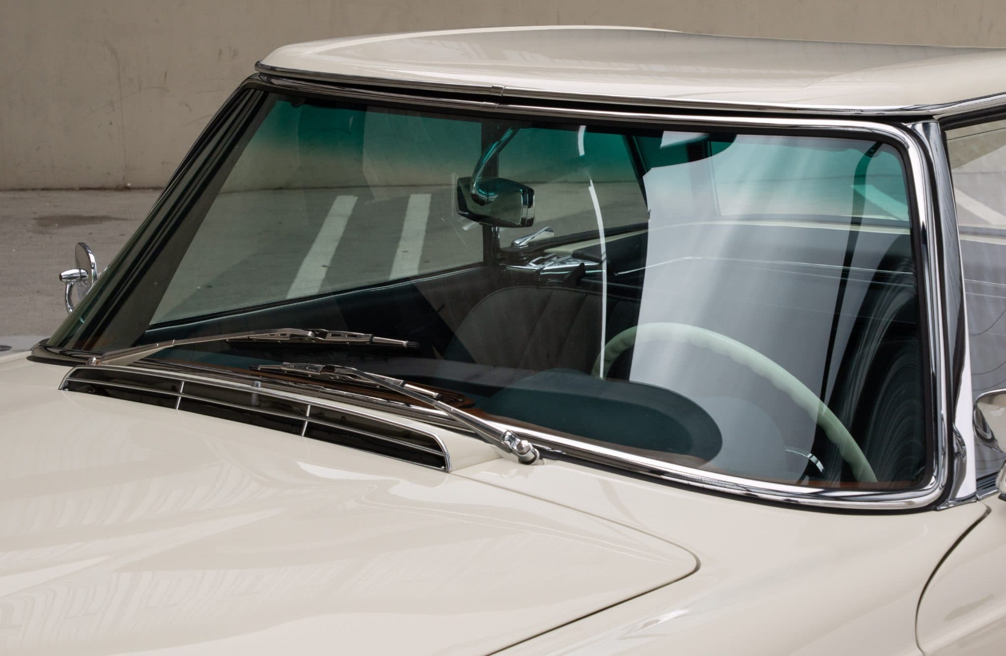 1965 Mercedes-Benz 230SL — Exterior