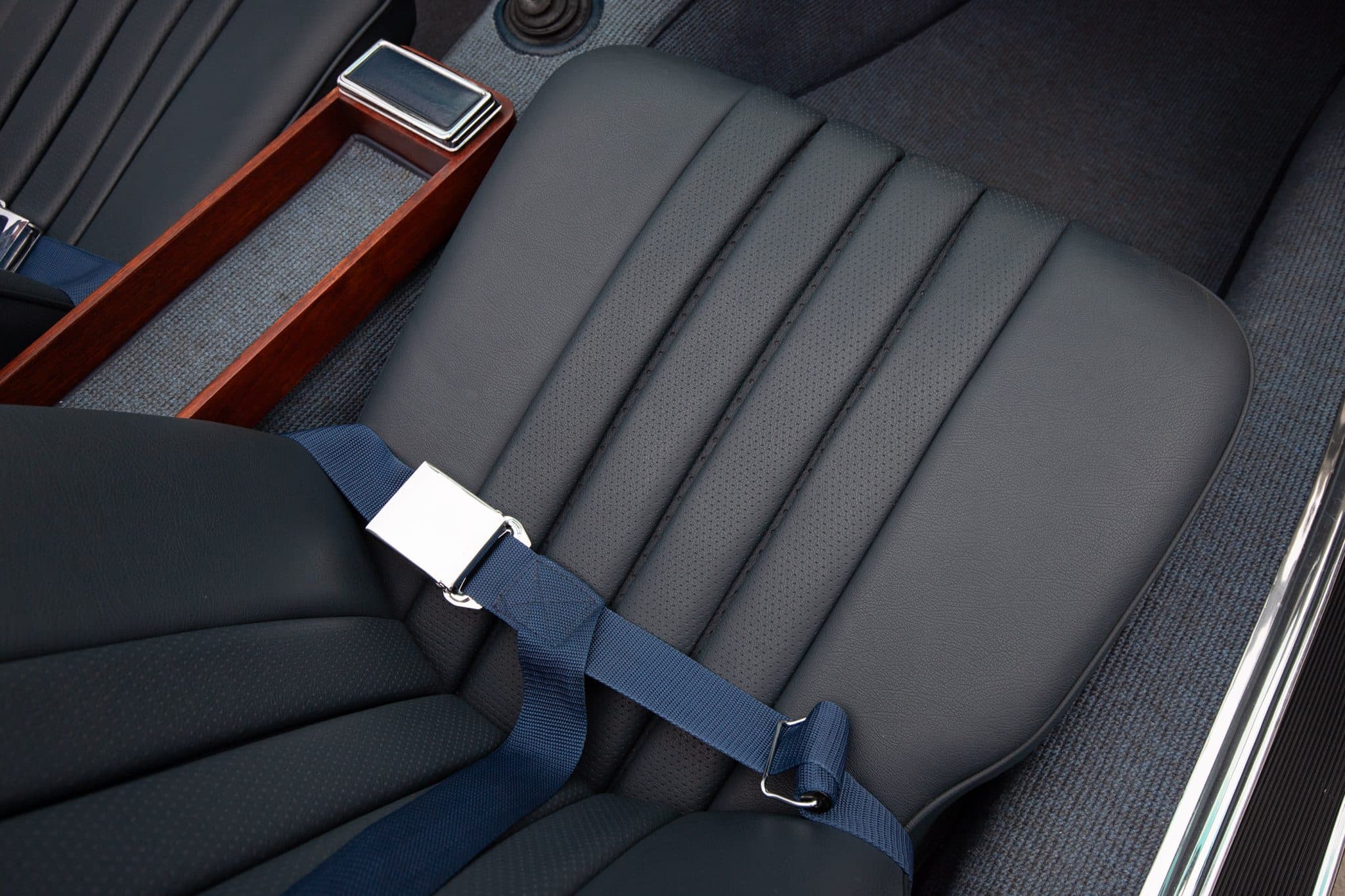 1965 Mercedes-Benz 230SL — Interior