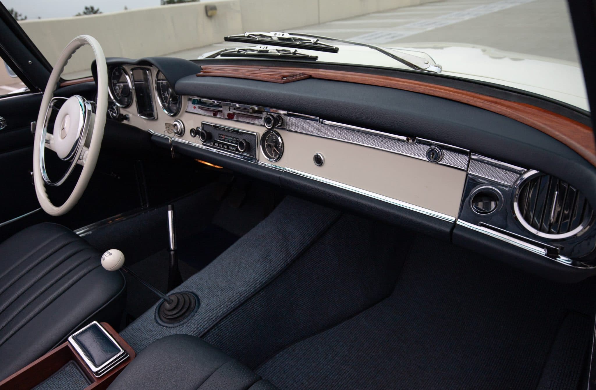 1965 Mercedes-Benz 230SL — Interior