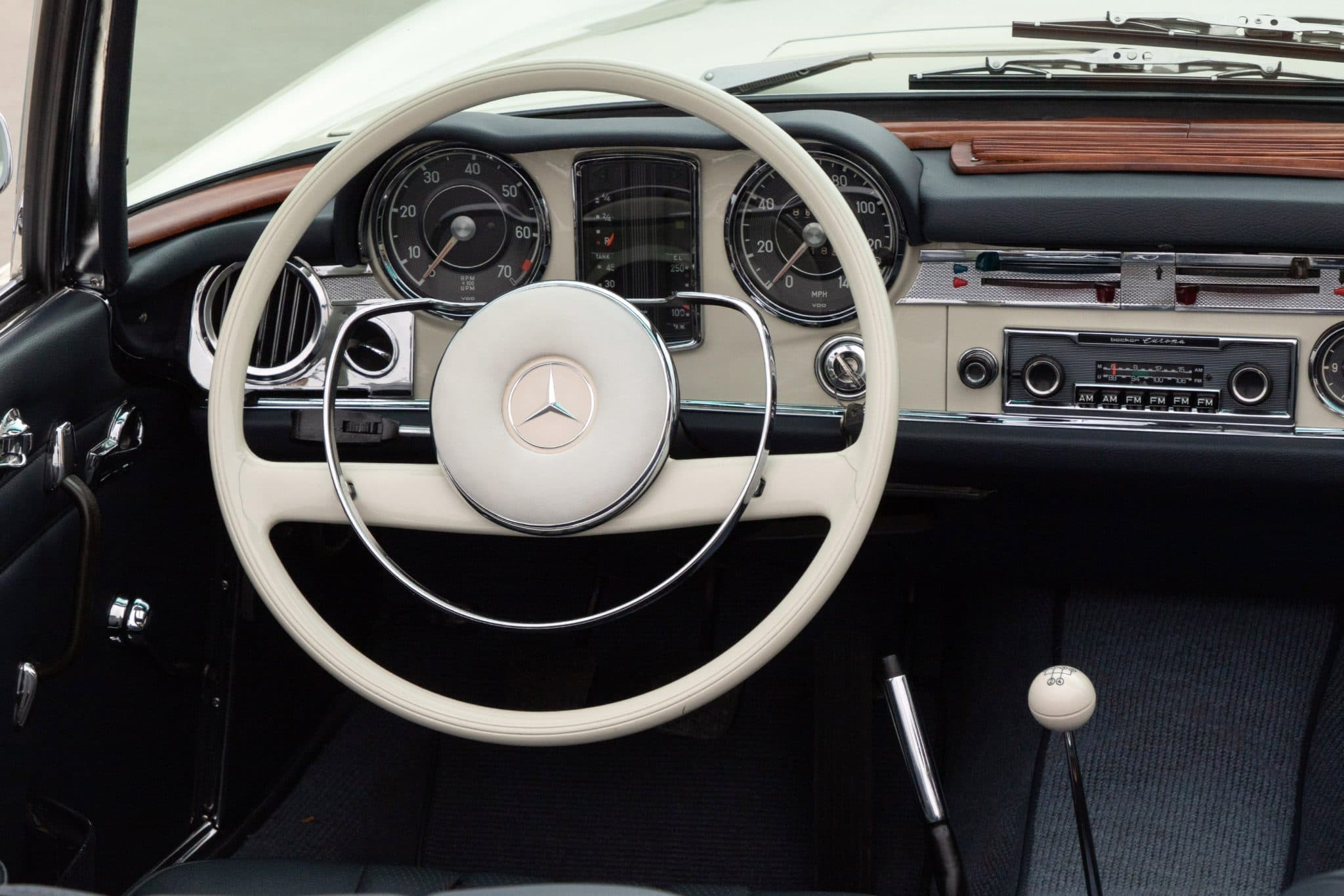 1965 Mercedes-Benz 230SL — Interior