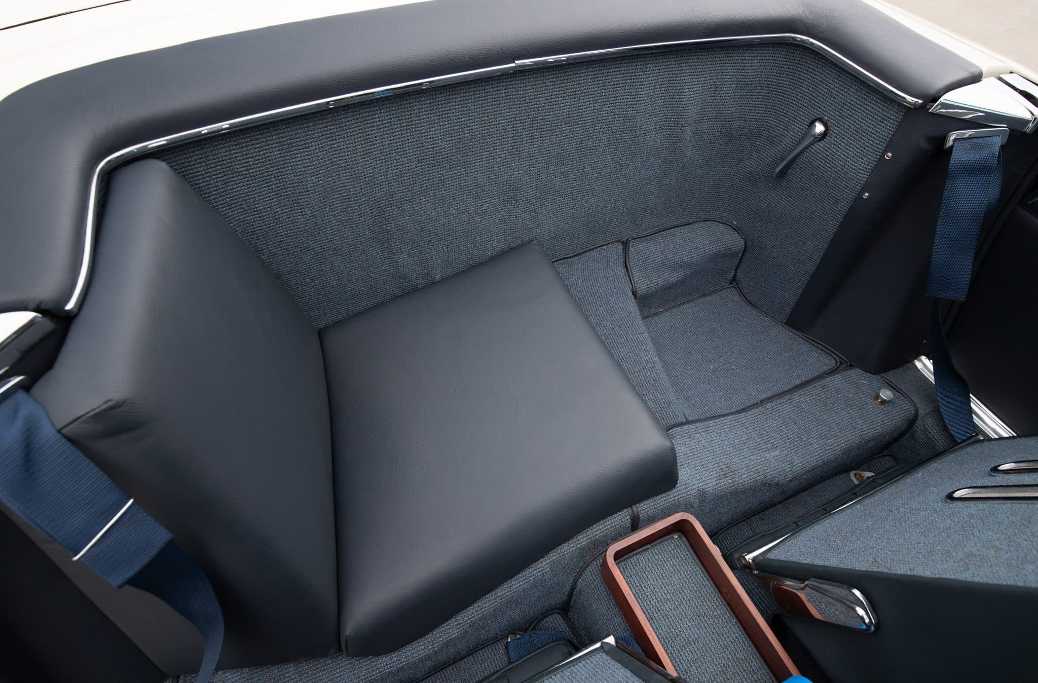 1965 Mercedes-Benz 230SL — Interior