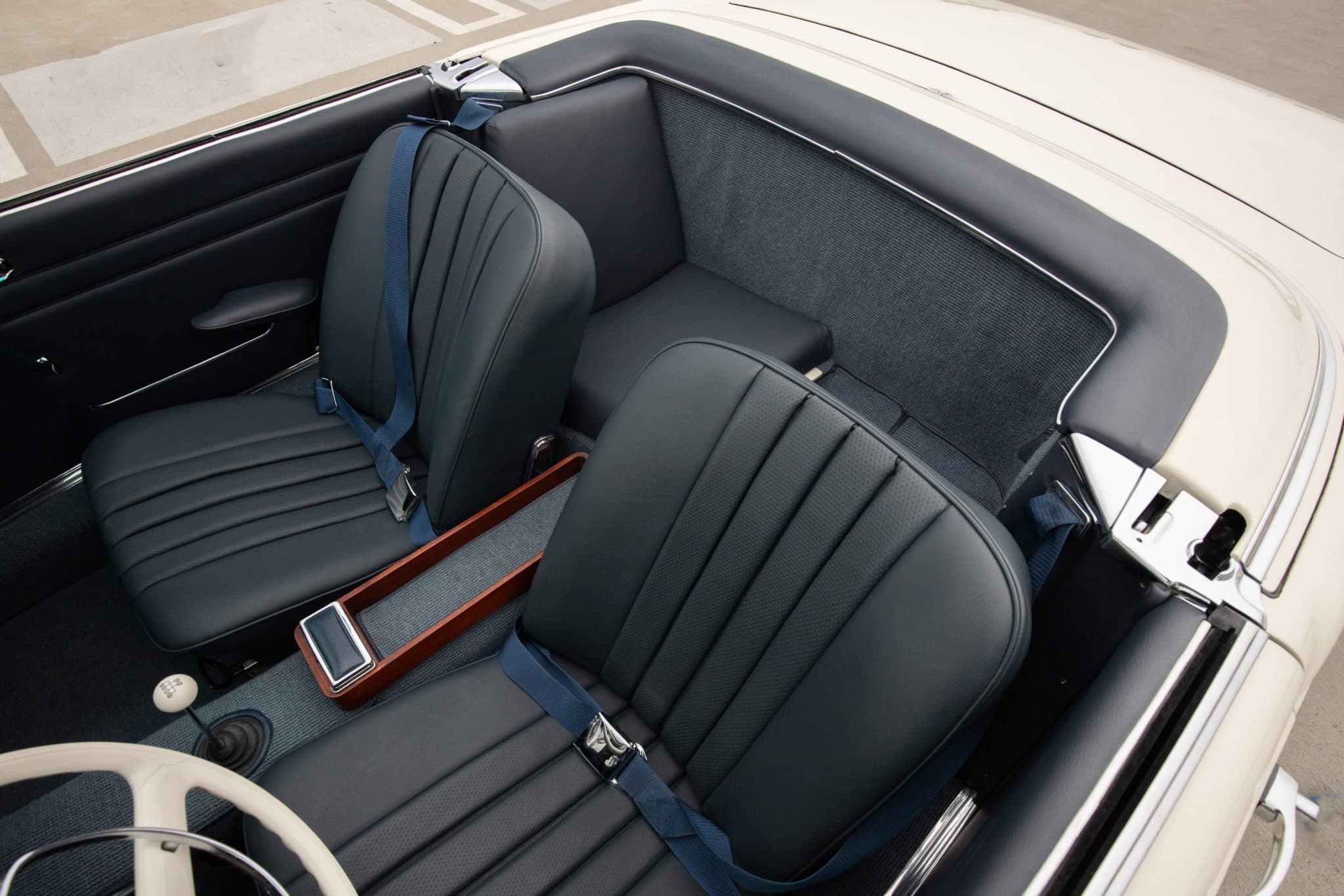 1965 Mercedes-Benz 230SL — Interior