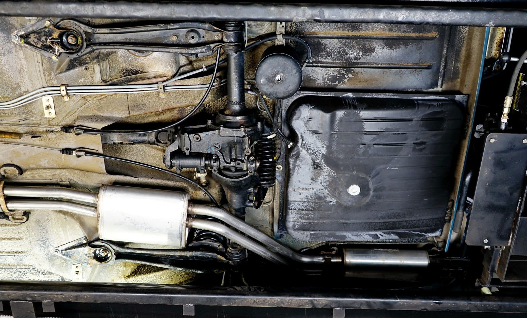1966 Mercedes-Benz 230SL — Motor