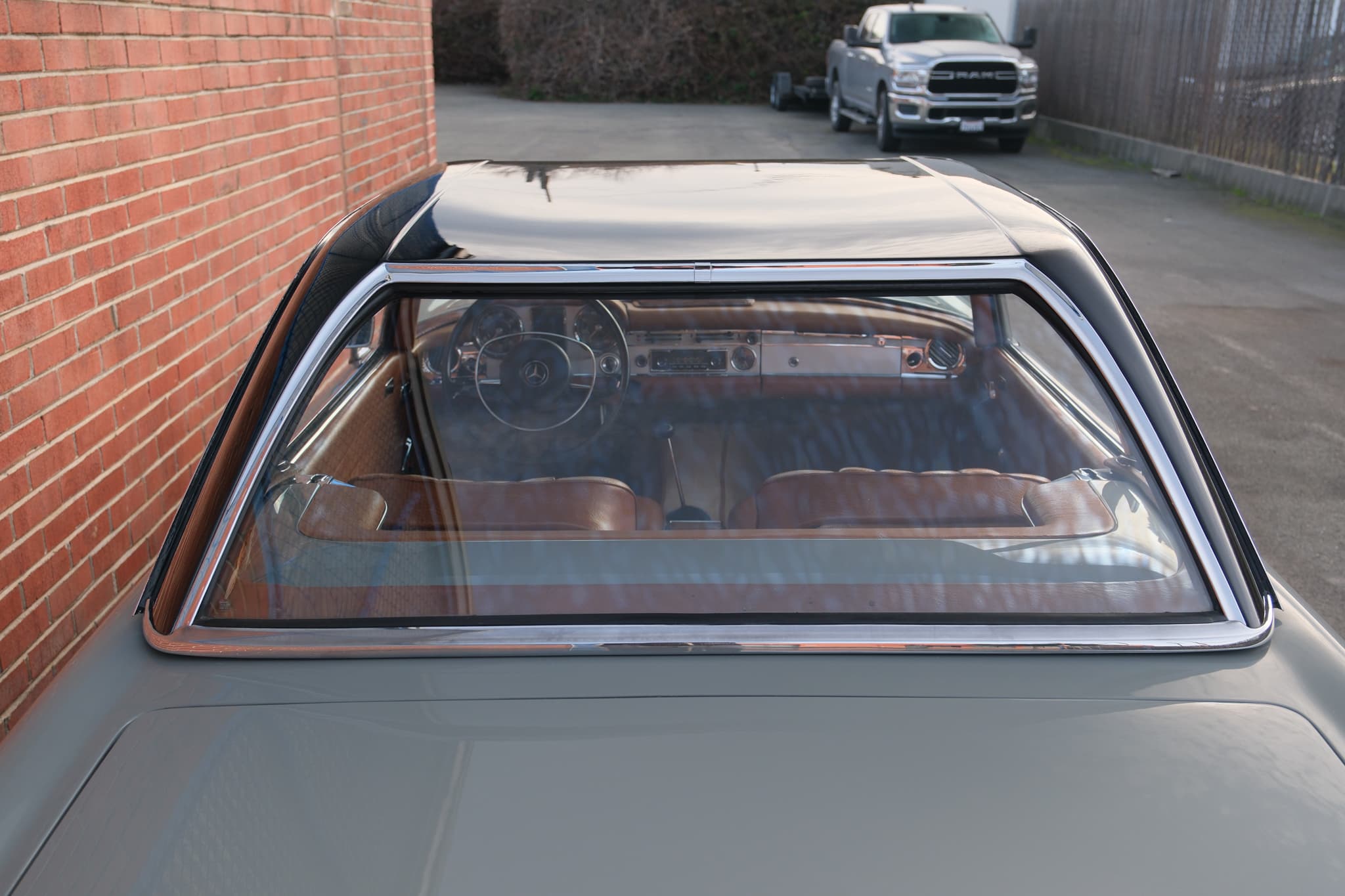 1967 Mercedes-Benz 250SL — Exterior