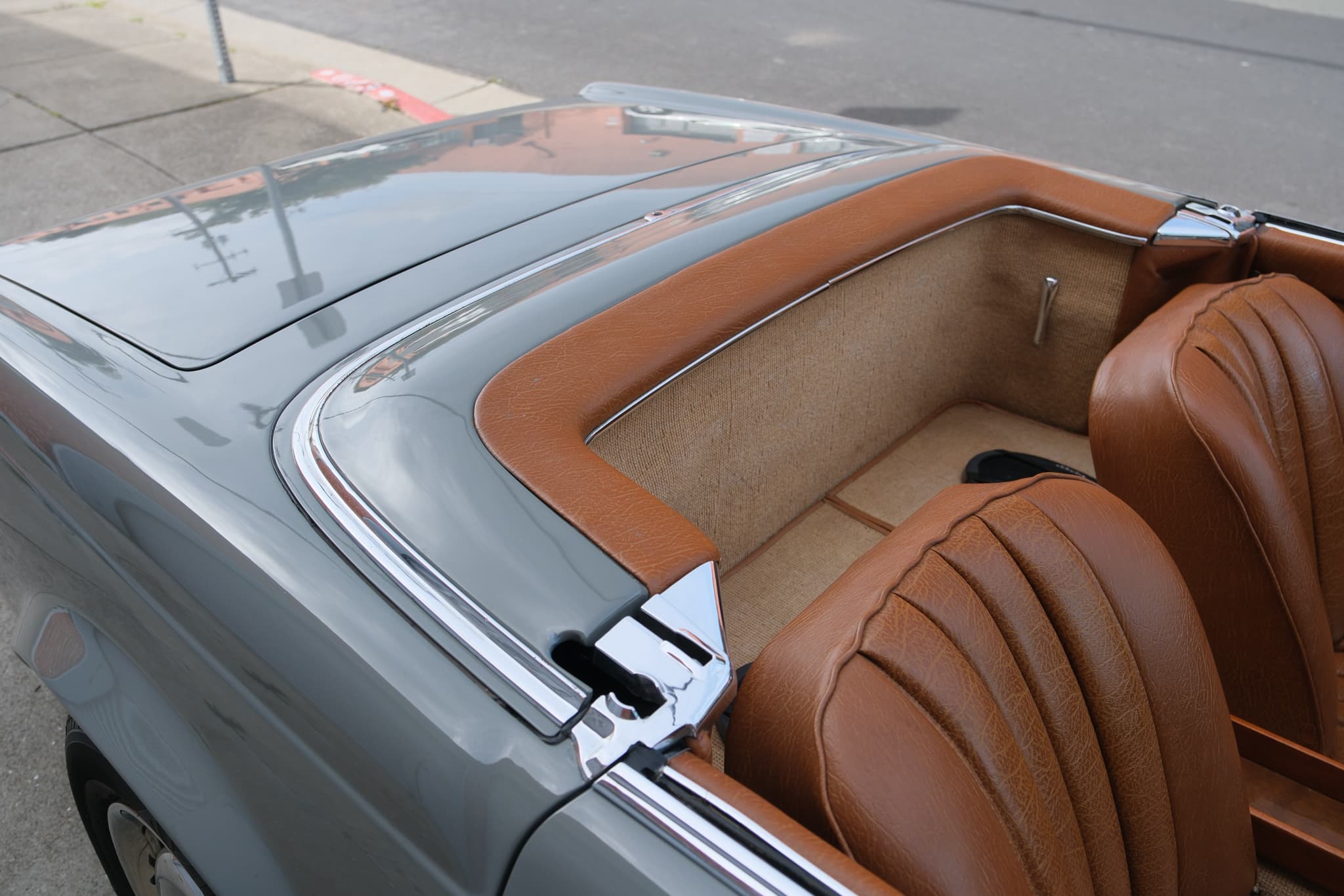 1967 Mercedes-Benz 250SL — Exterior
