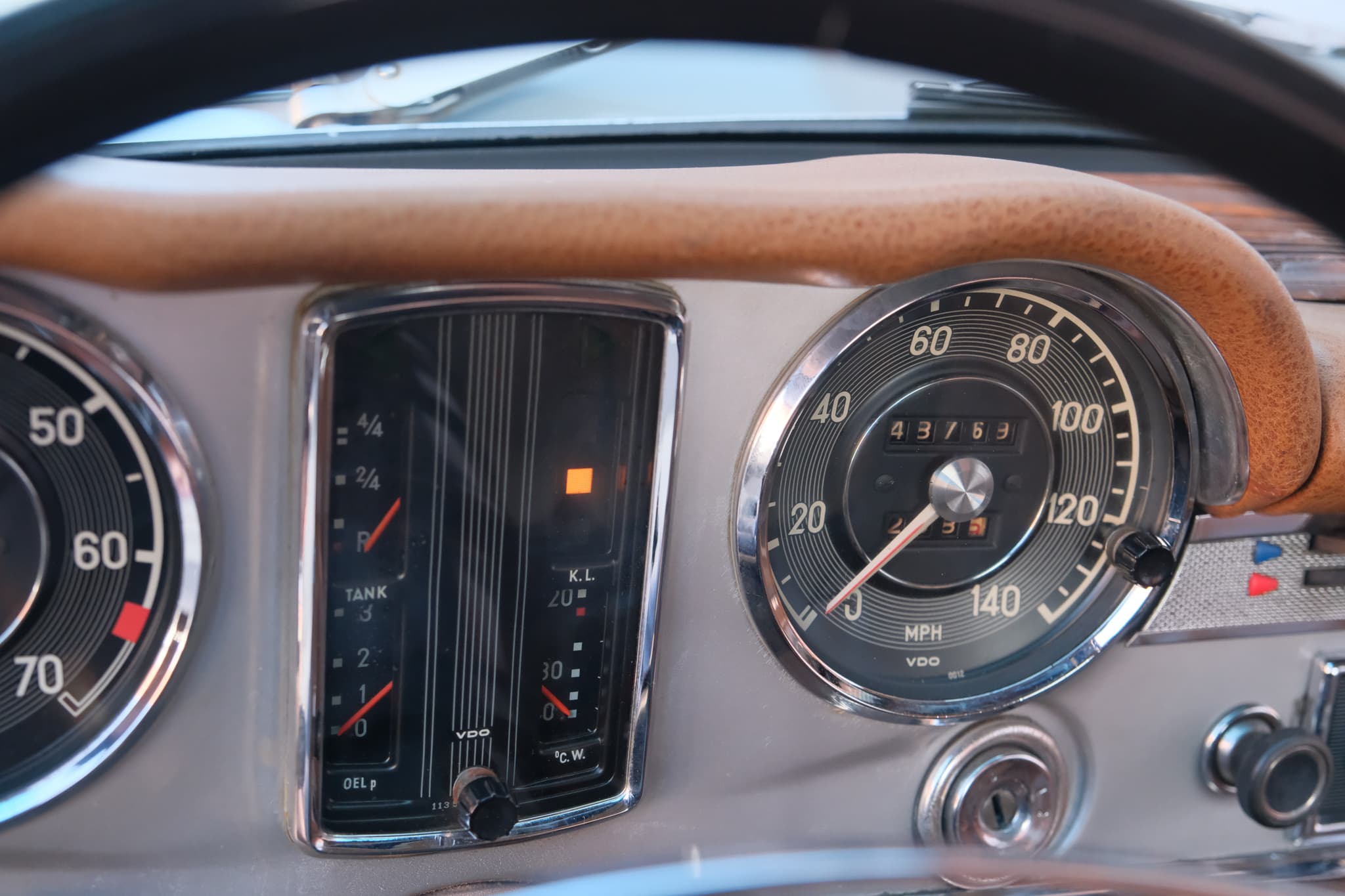 1967 Mercedes-Benz 250SL — Interior