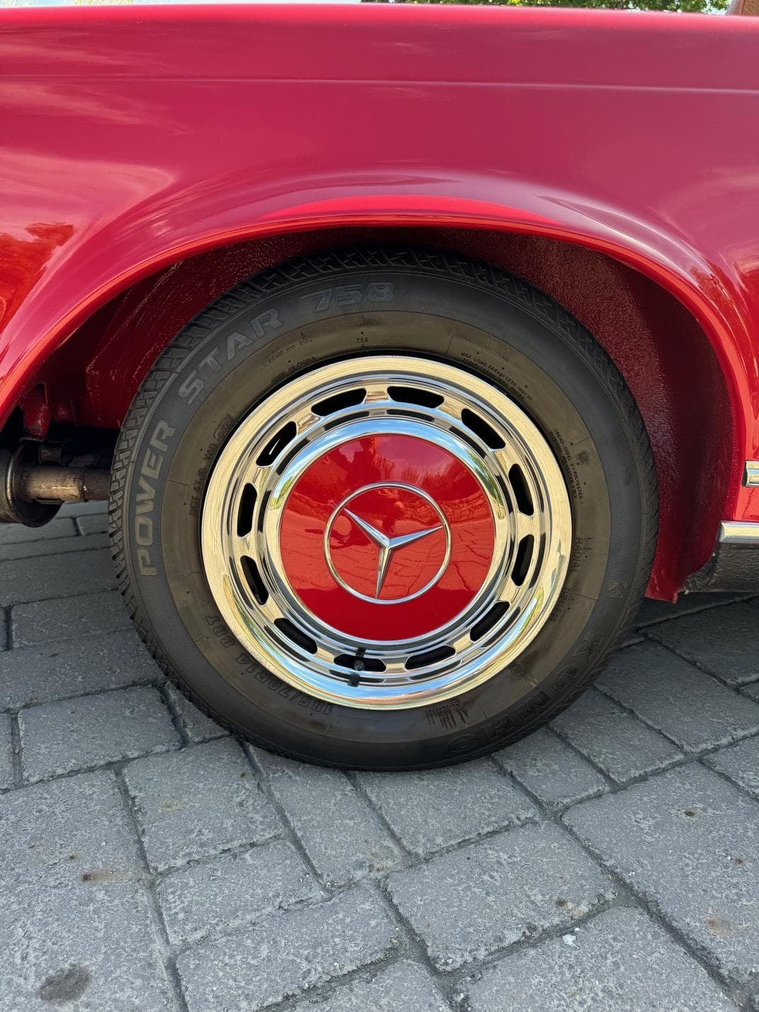 1969 Mercedes-Benz 280SL — Exterior