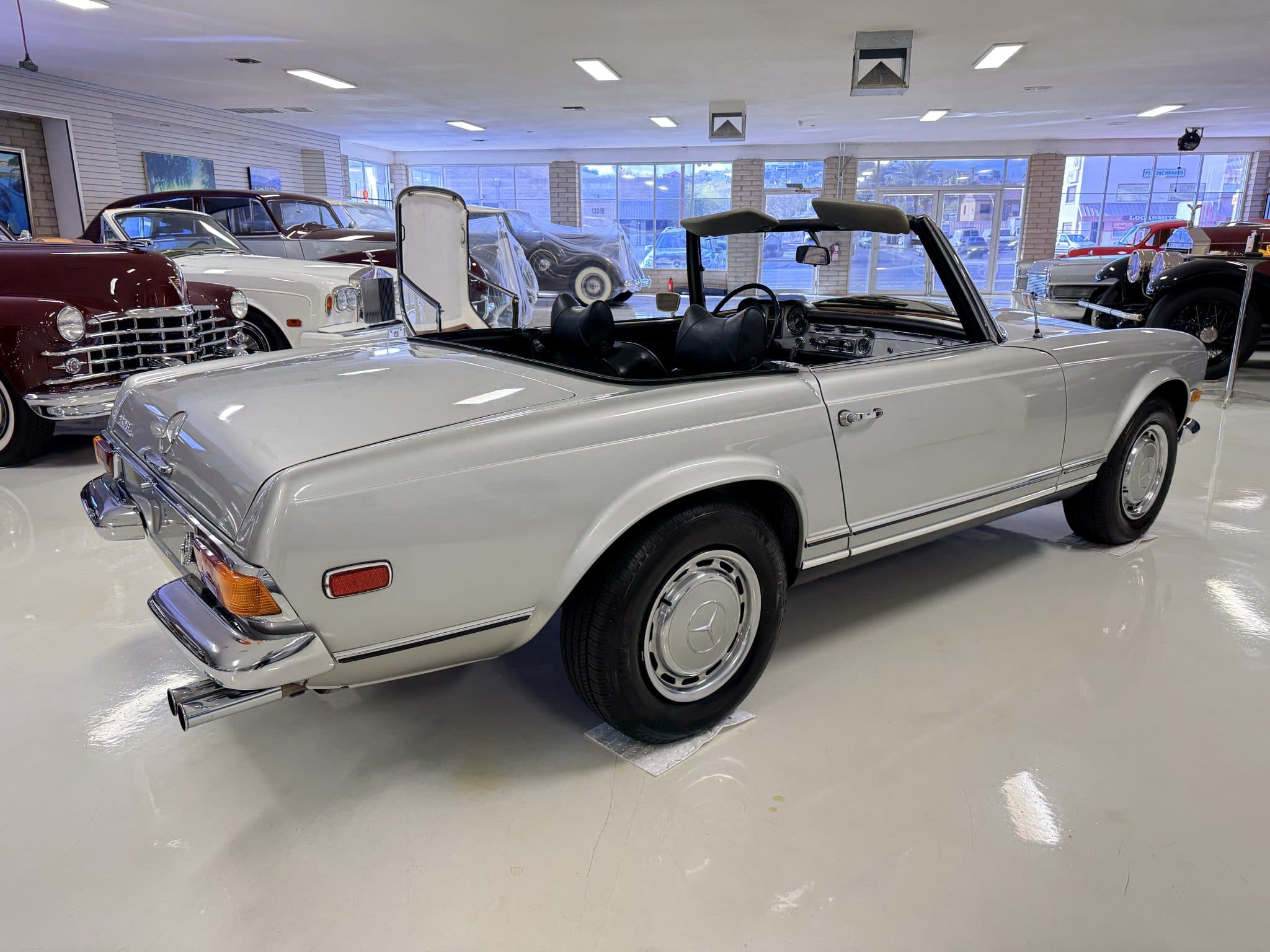 1970 Mercedes-Benz 280SLC — Exterior