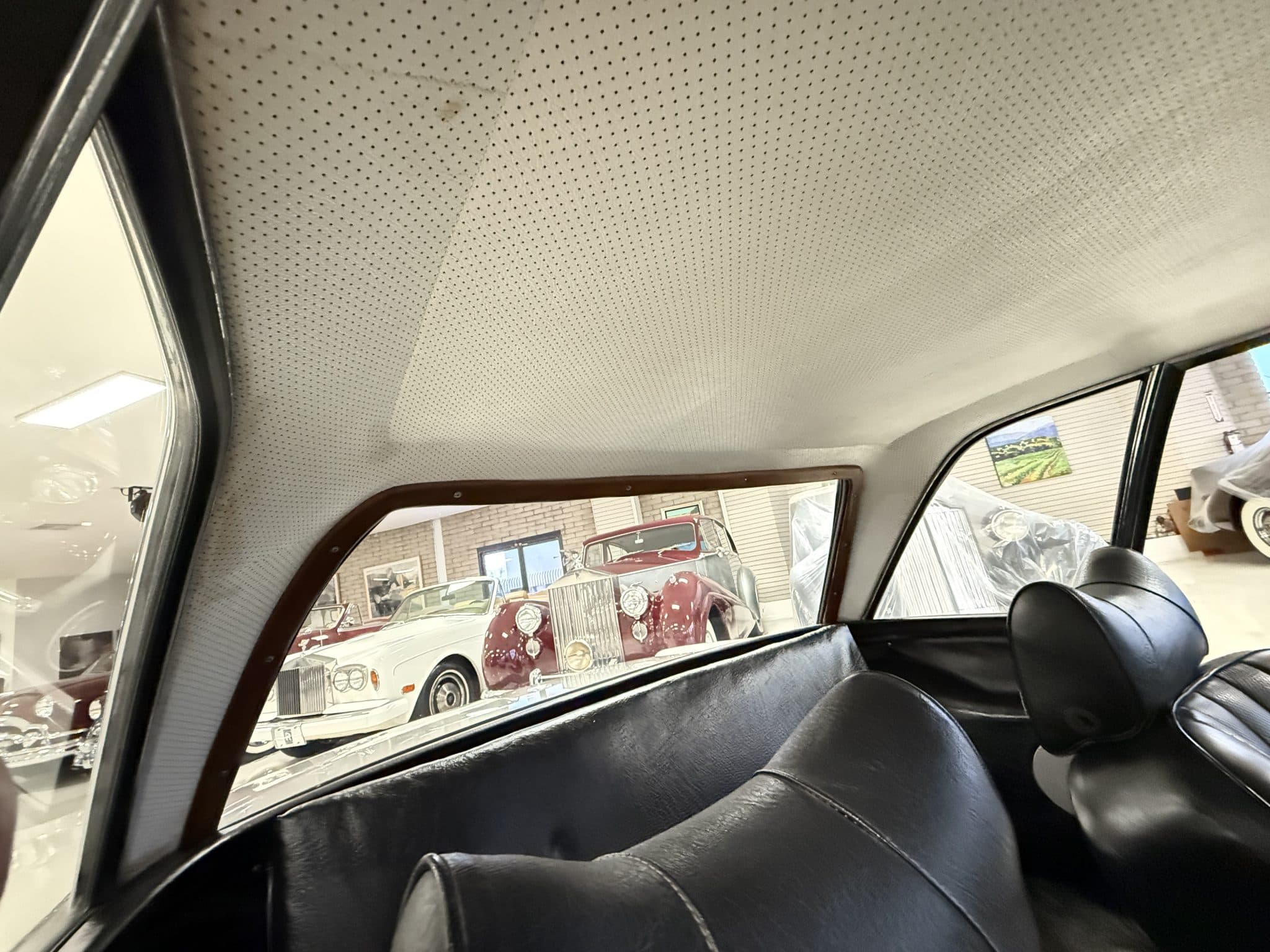 1970 Mercedes-Benz 280SLC — Interior