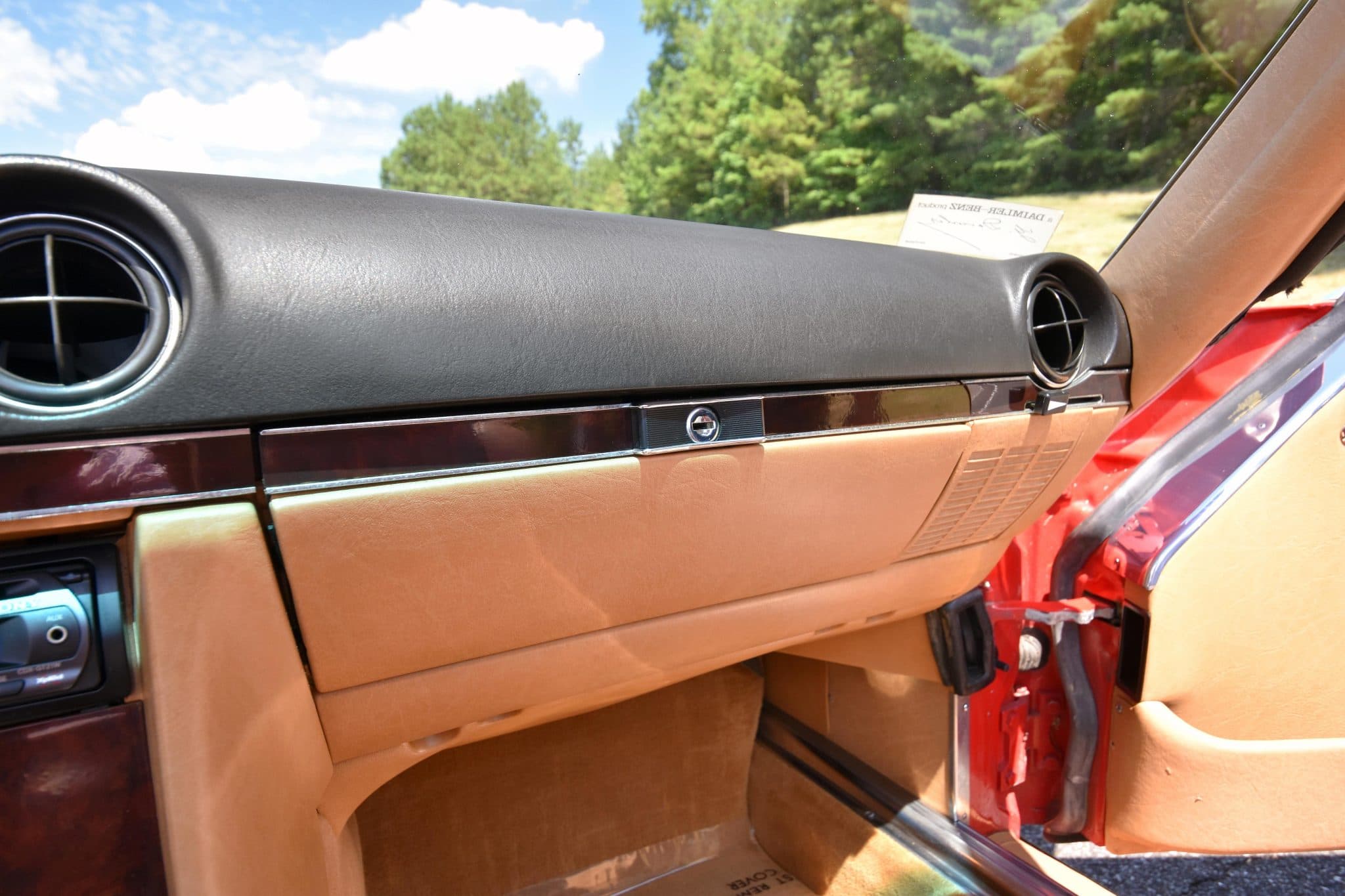 1987 Mercedes-Benz 560SL — Interior