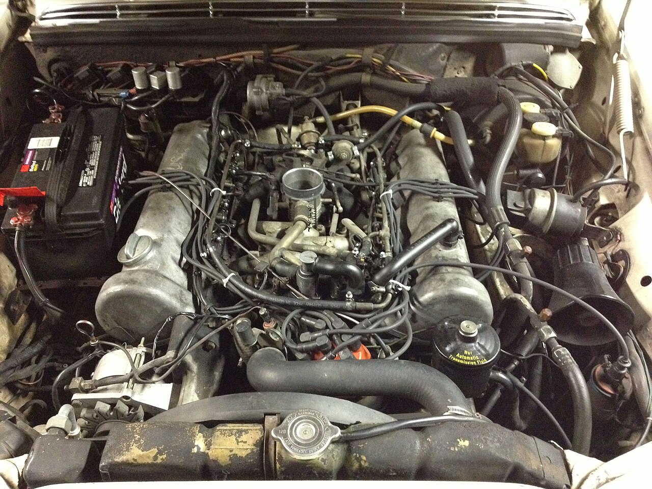 Motor M117 5,5L SOHC V8