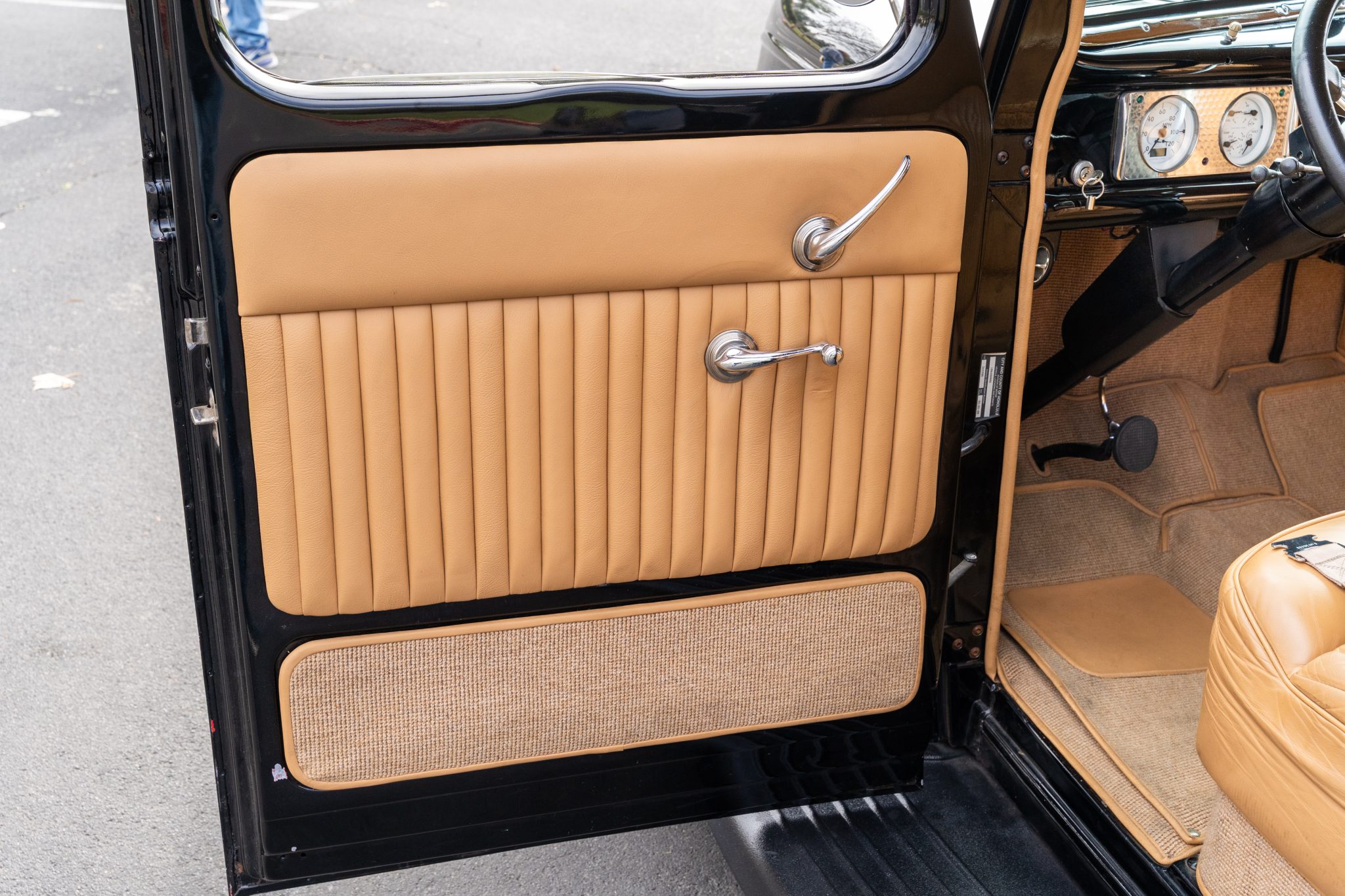 1940 Ford Pickup - Interior