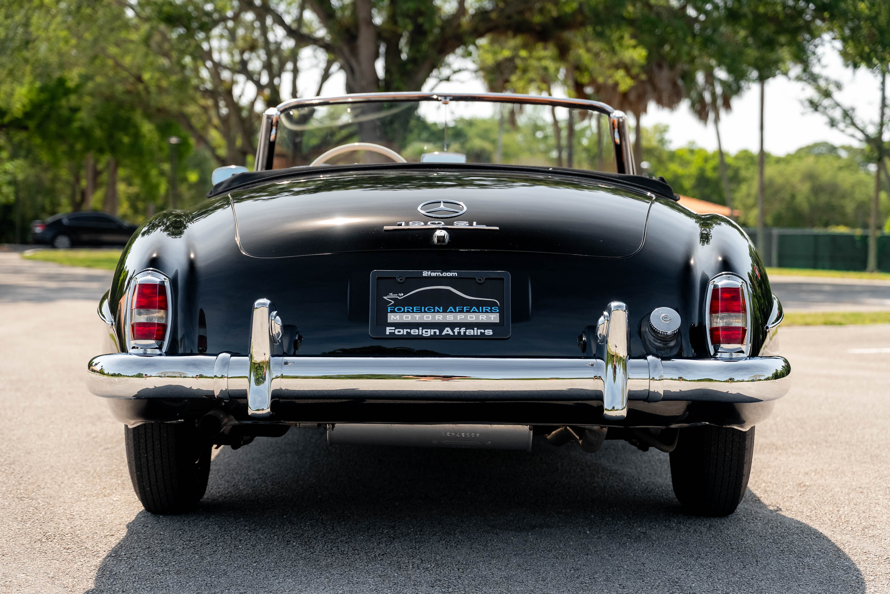 1957 Mercedes-Benz 190SL - Exterior