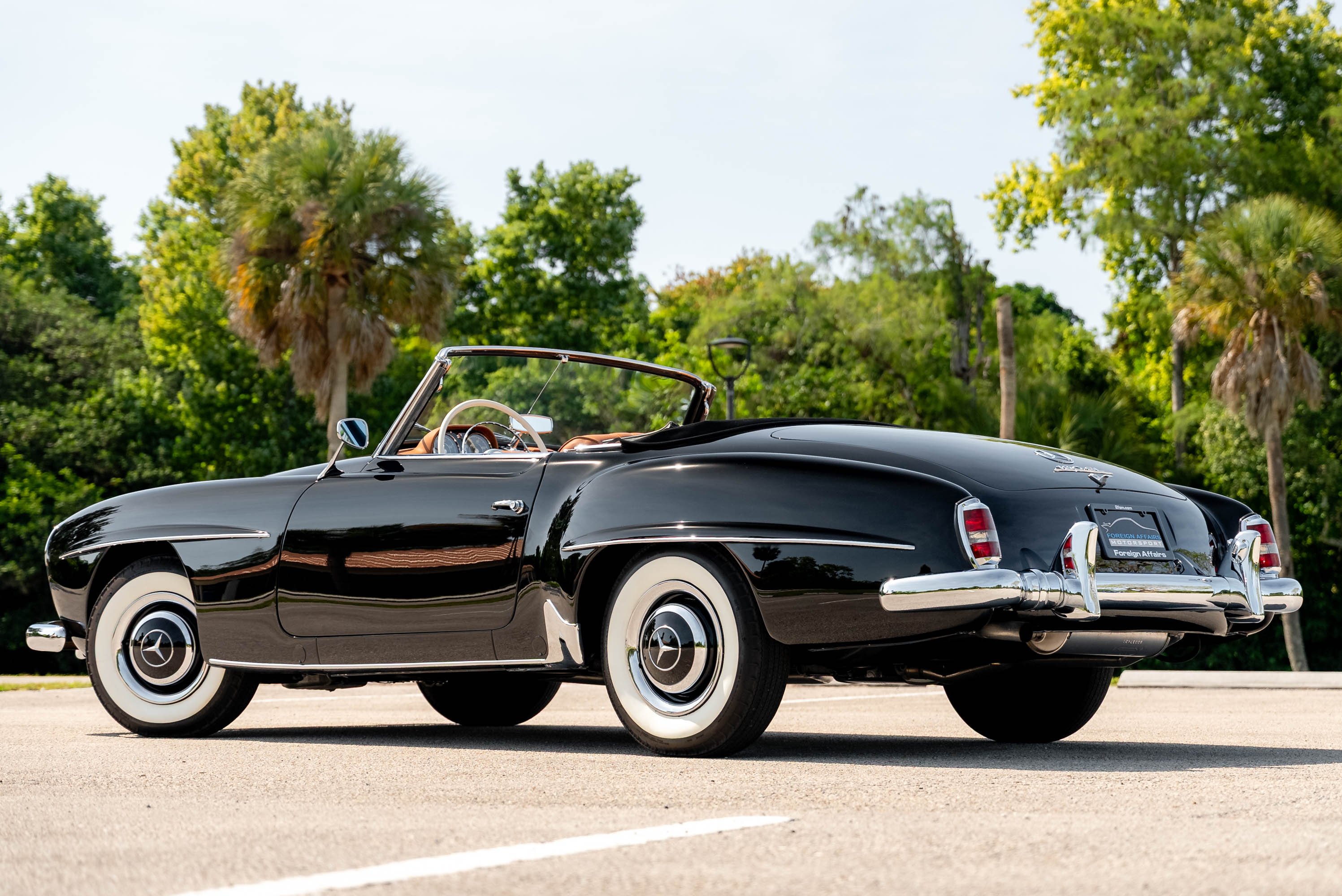 1957 Mercedes-Benz 190SL - Exterior