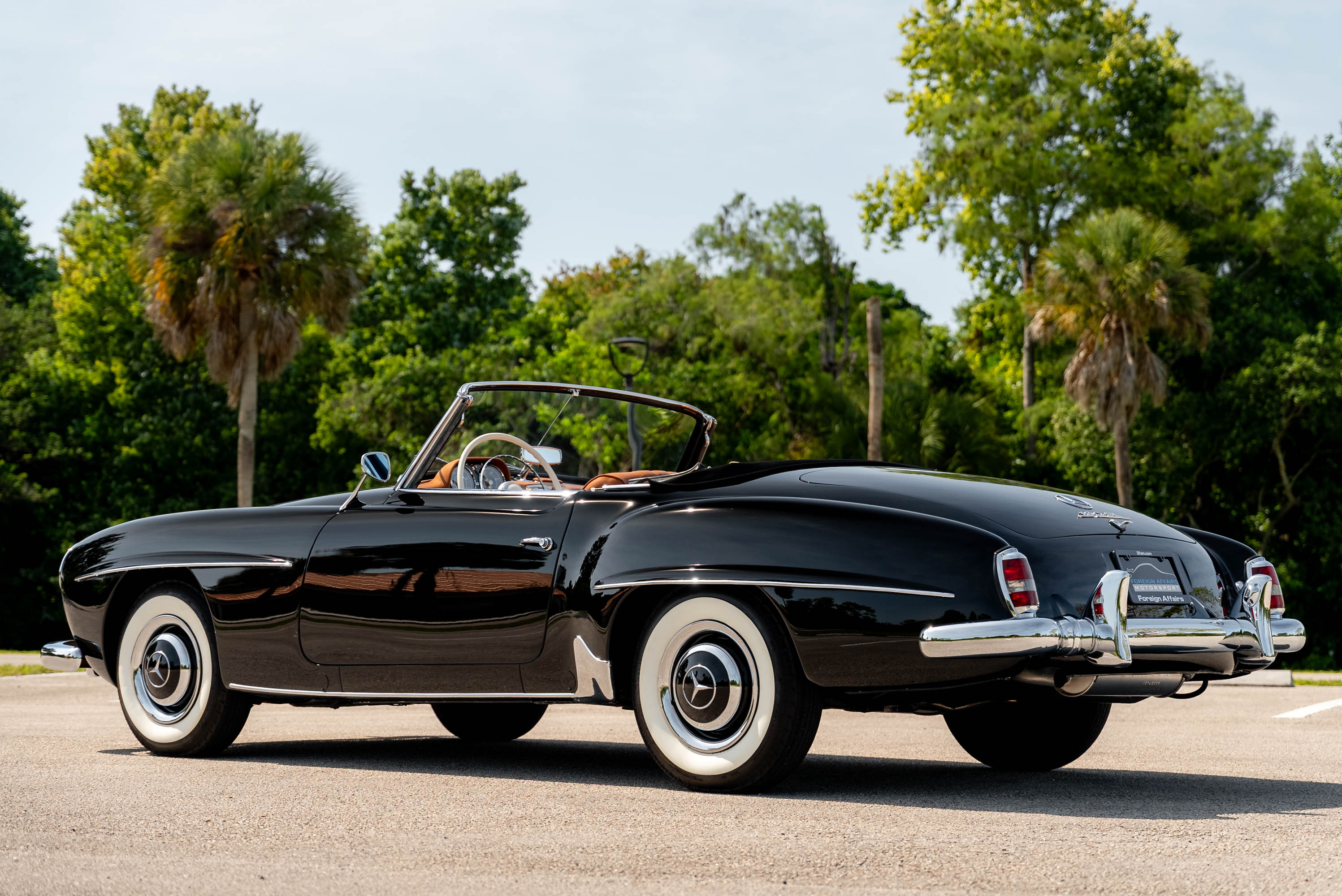 1957 Mercedes-Benz 190SL - Exterior