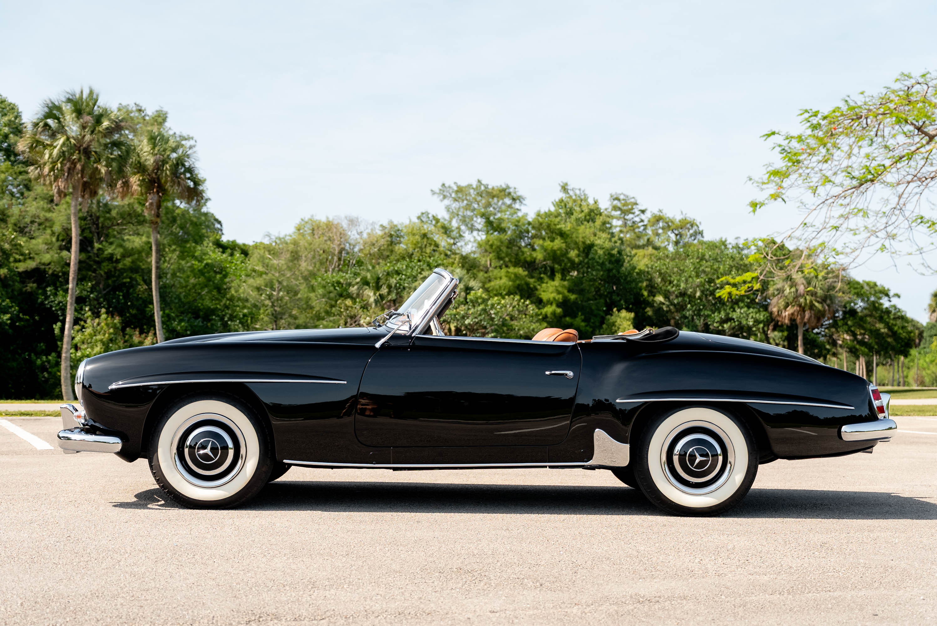 1957 Mercedes-Benz 190SL - Exterior