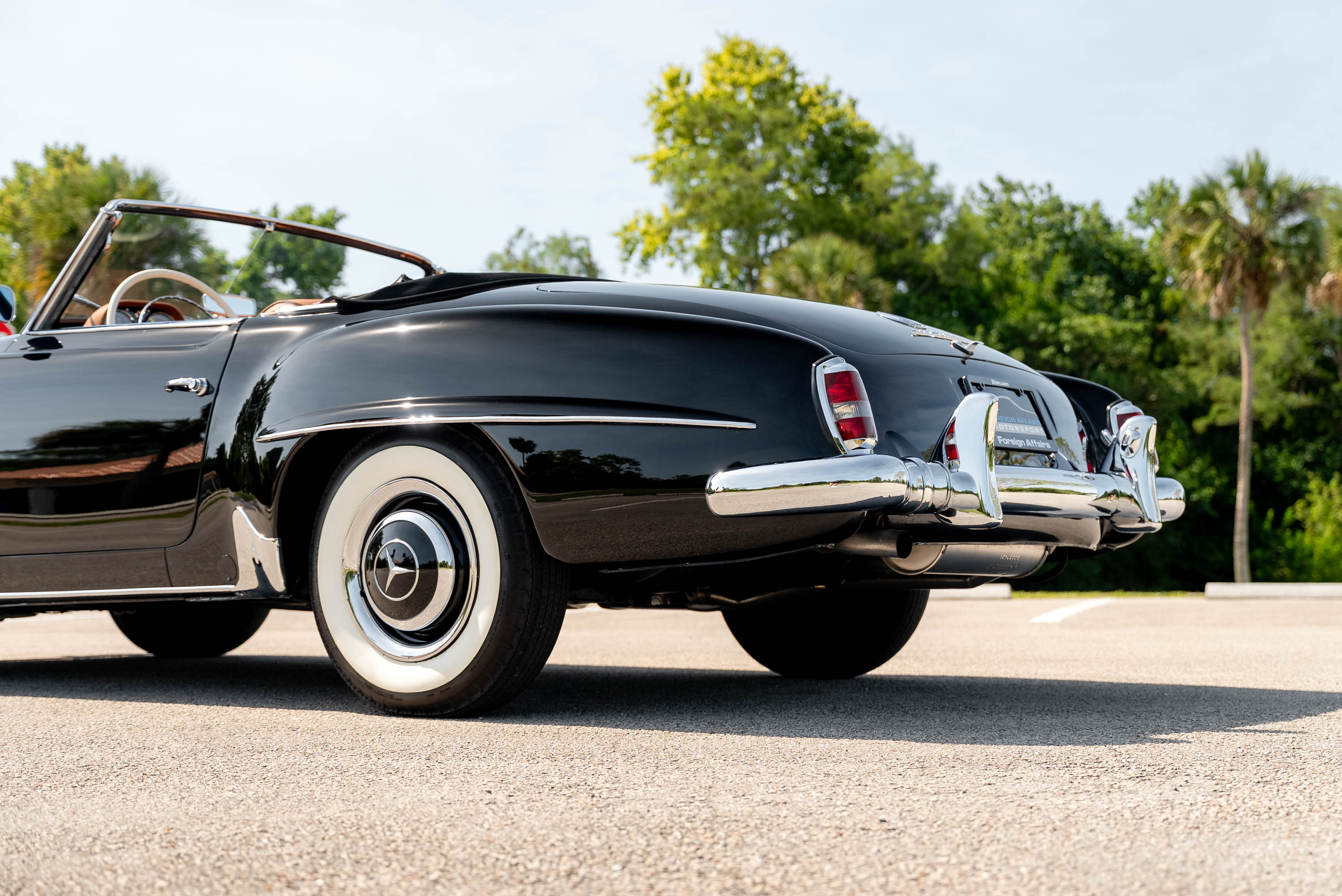 1957 Mercedes-Benz 190SL - Exterior