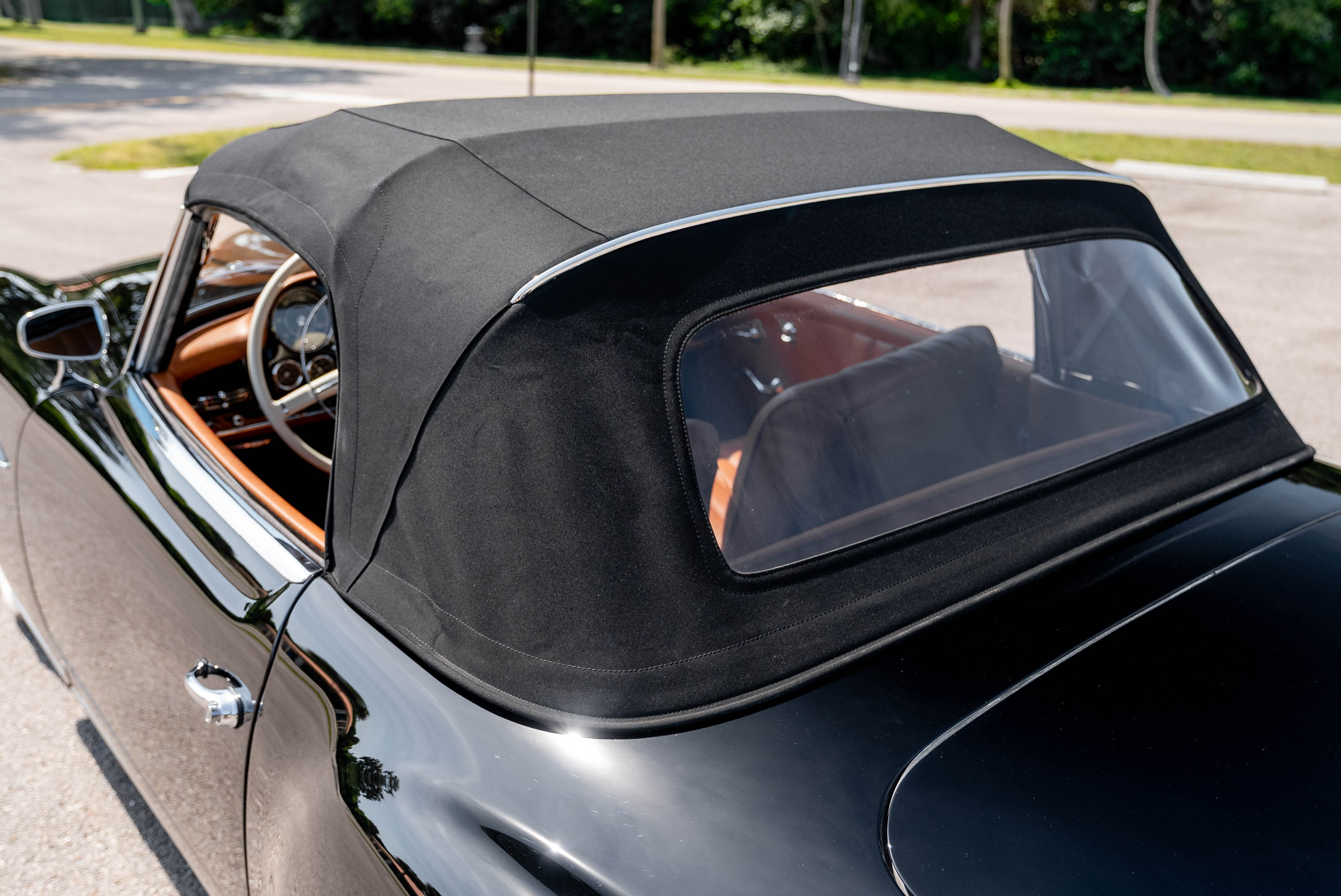 1957 Mercedes-Benz 190SL - Exterior