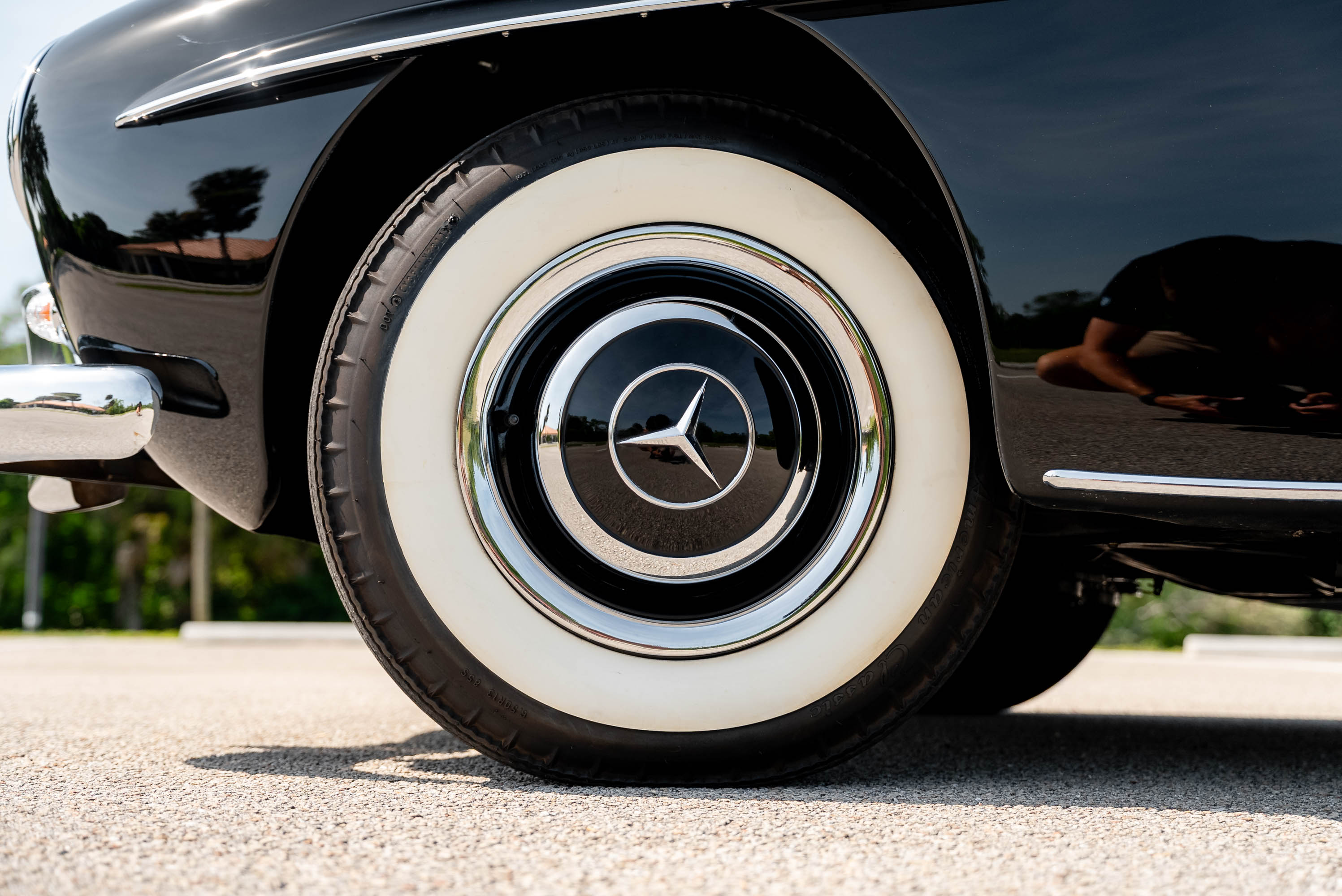 1957 Mercedes-Benz 190SL - Exterior