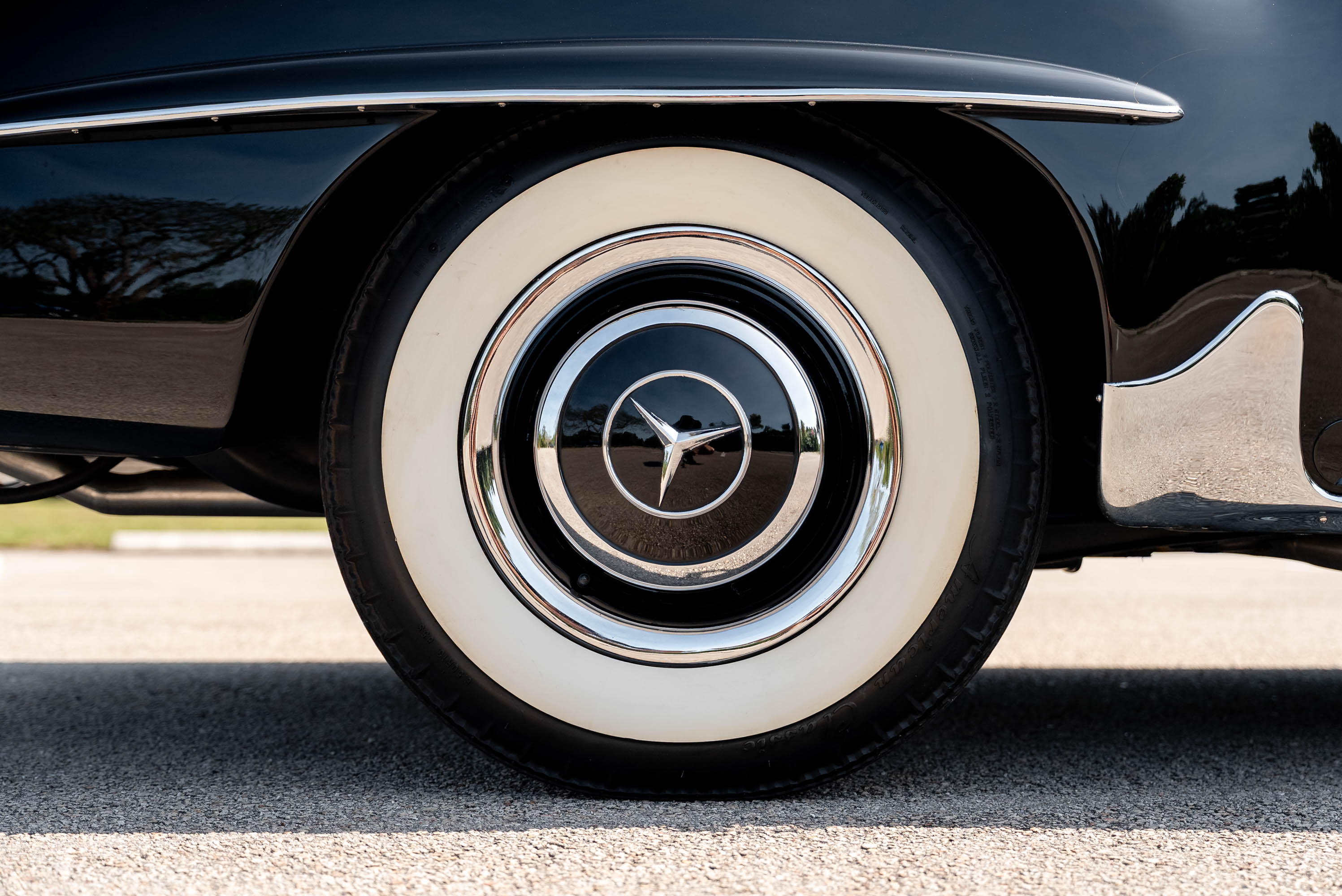 1957 Mercedes-Benz 190SL - Exterior
