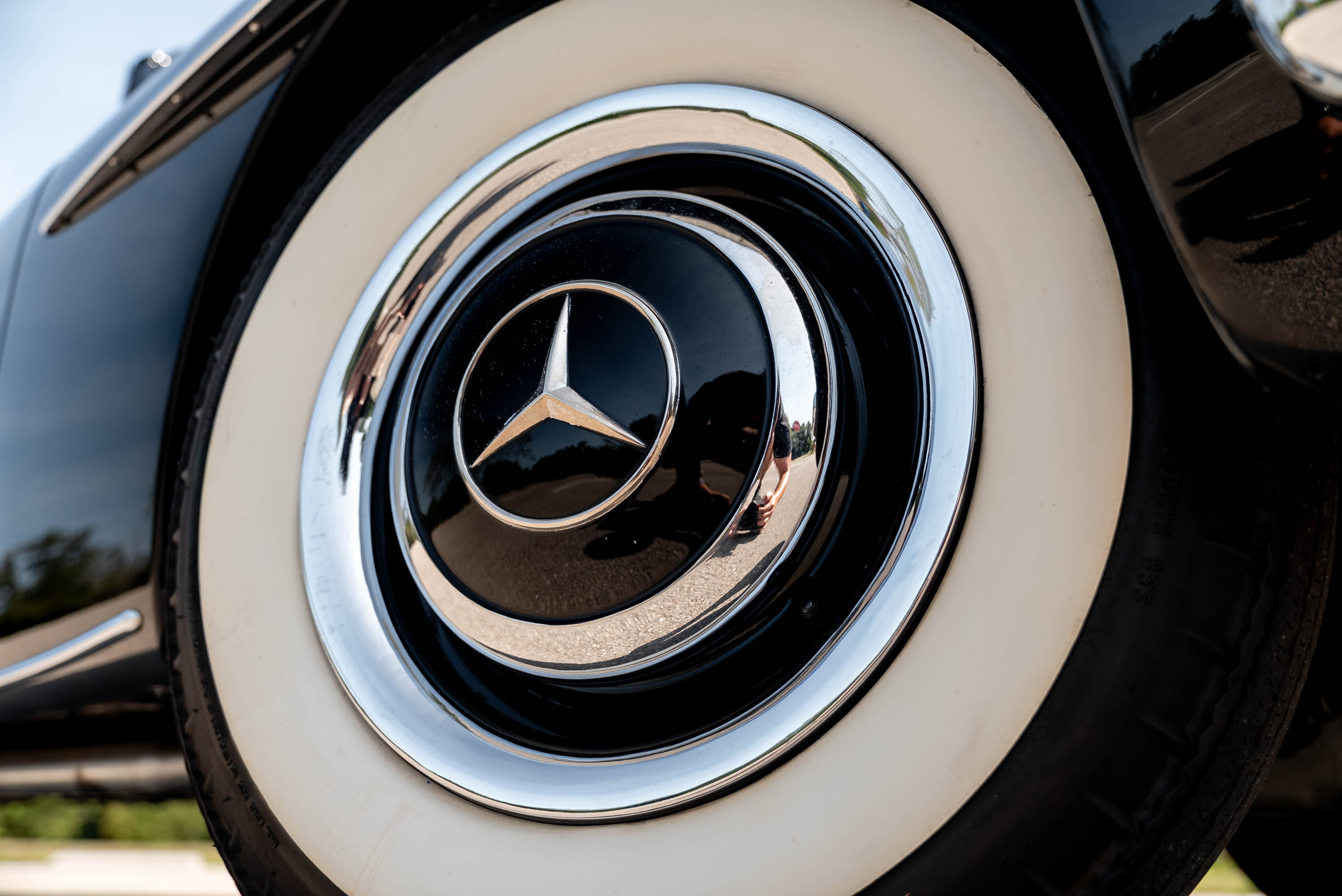 1957 Mercedes-Benz 190SL - Exterior