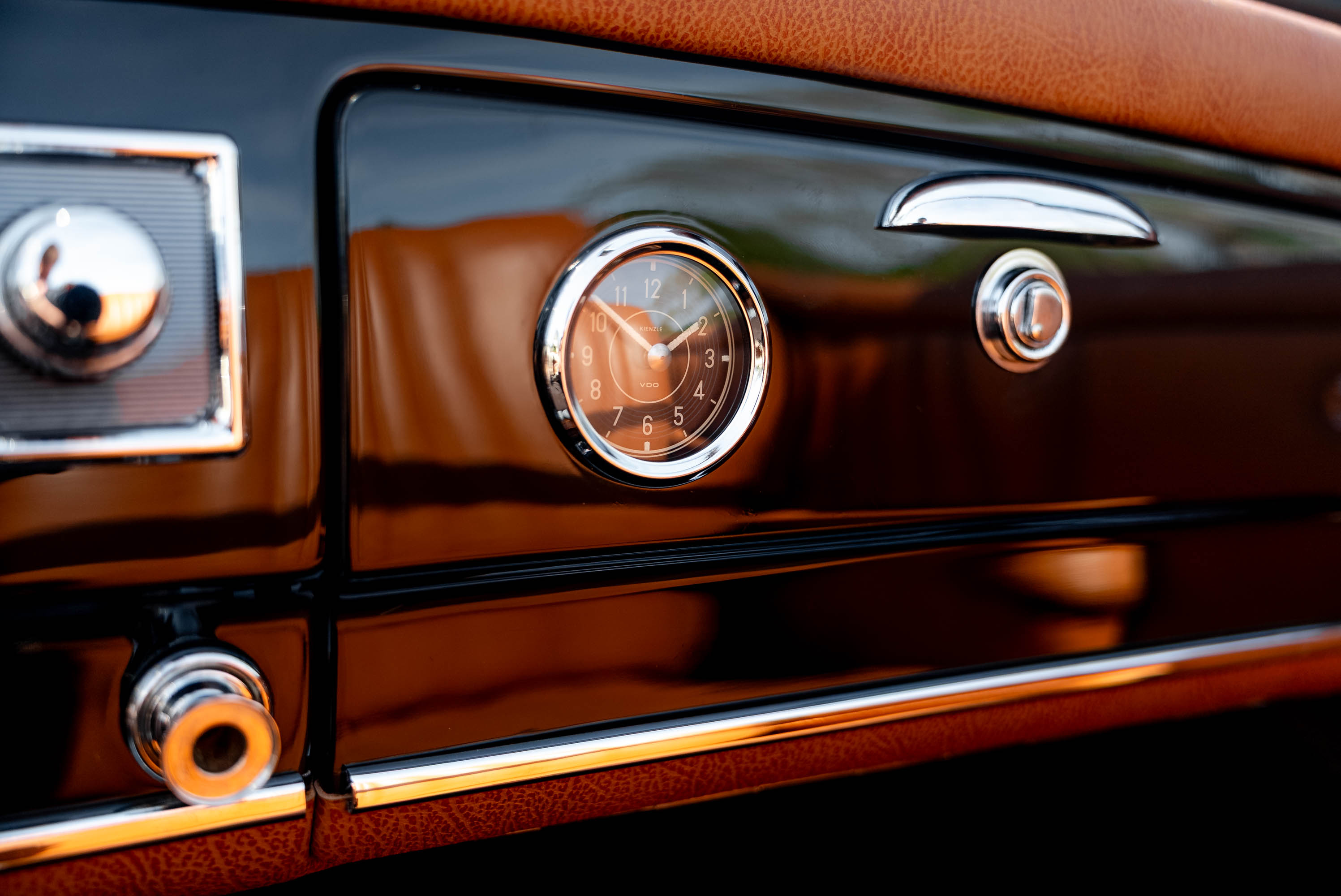 1957 Mercedes-Benz 190SL - Interior