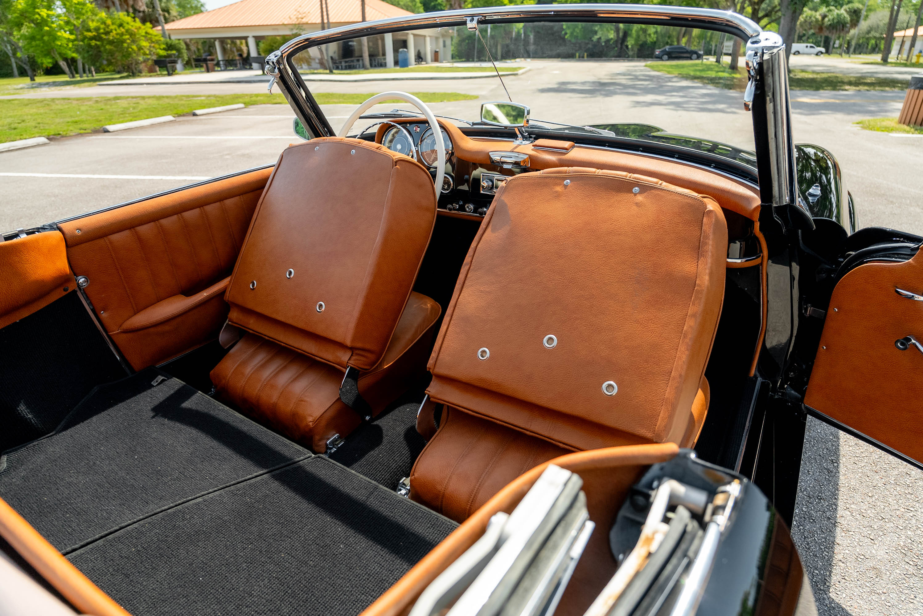 1957 Mercedes-Benz 190SL - Interior