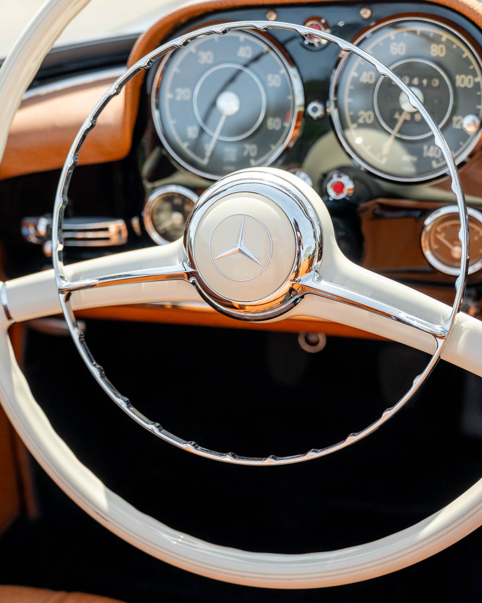 1957 Mercedes-Benz 190SL - Interior