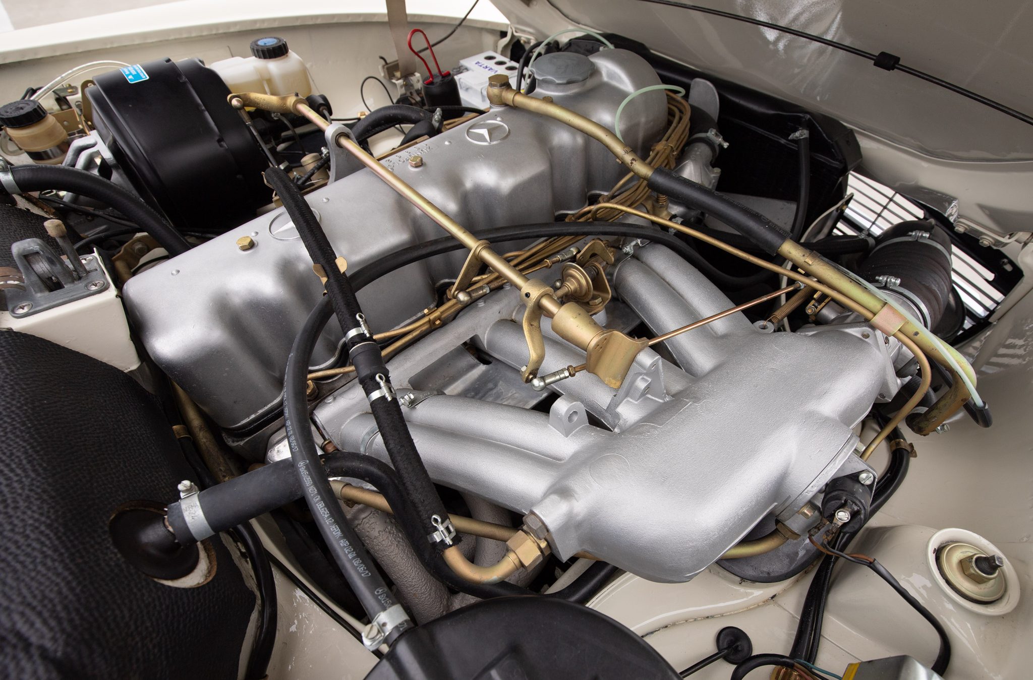 1965 Mercedes-Benz 230SL - Motor