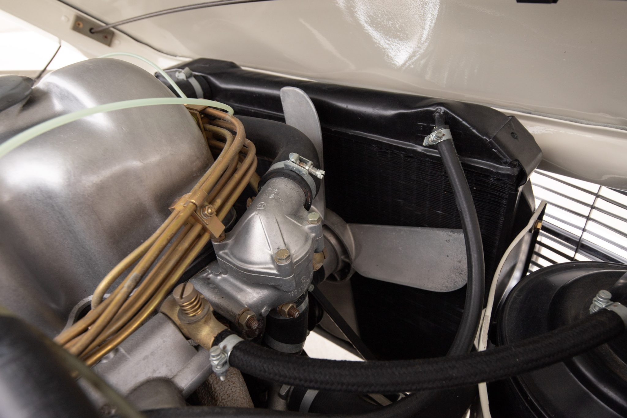 1965 Mercedes-Benz 230SL - Motor