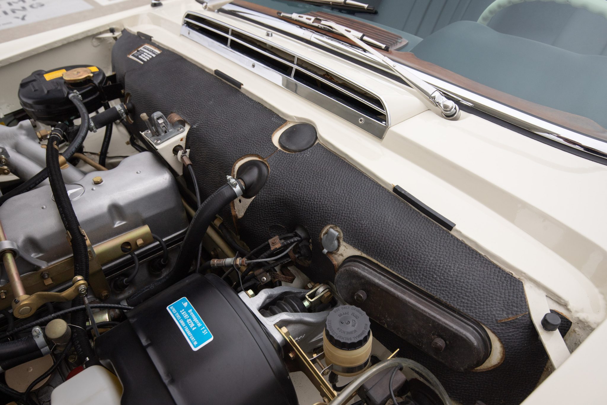 1965 Mercedes-Benz 230SL - Motor