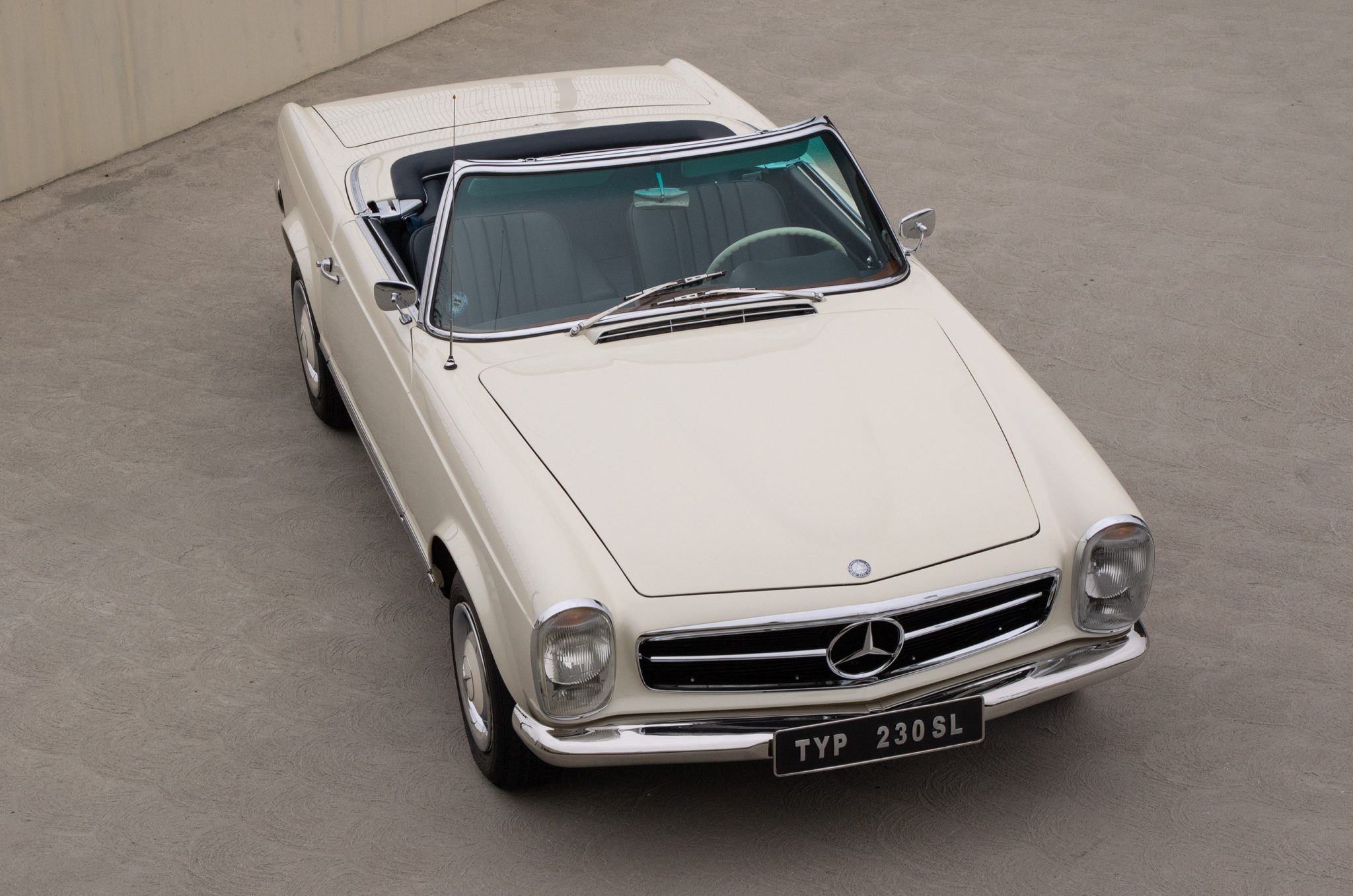1965 Mercedes-Benz 230SL - Exterior