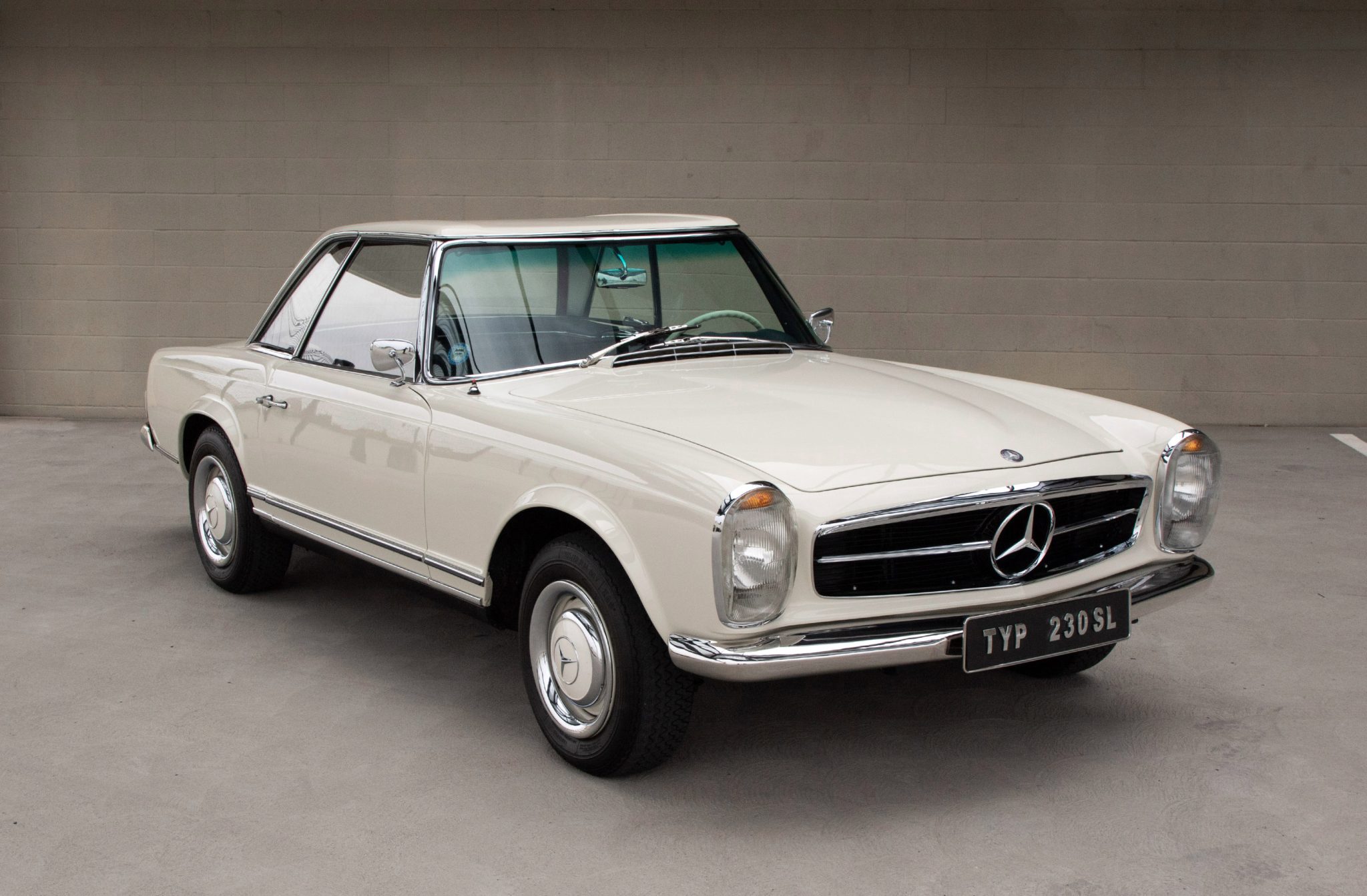1965 Mercedes-Benz 230SL - Exterior