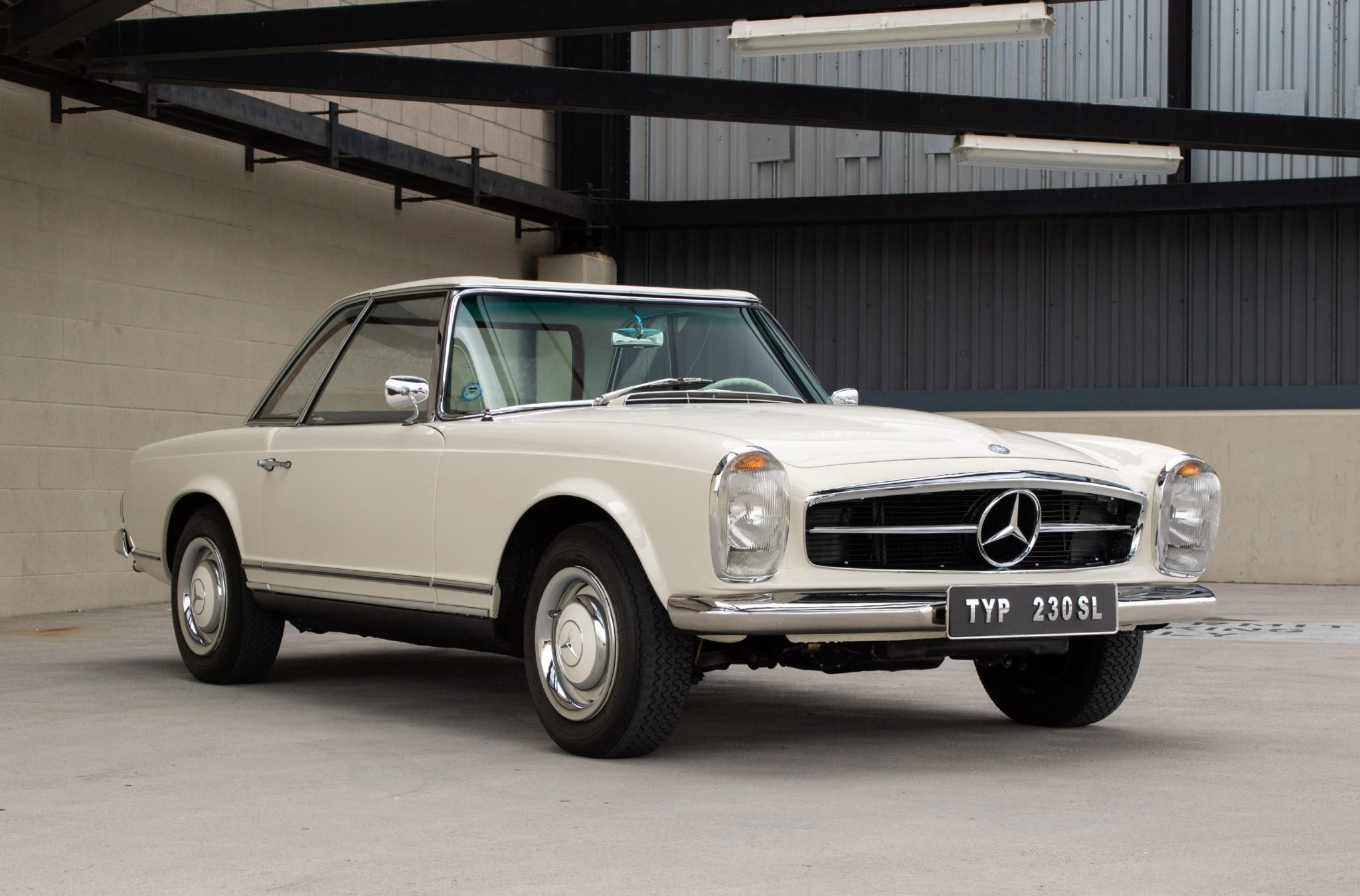 1965 Mercedes-Benz 230SL - Exterior