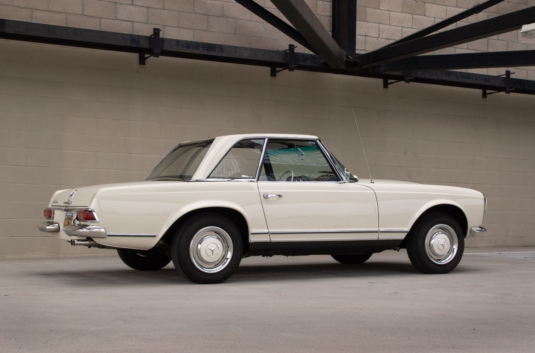 1965 Mercedes-Benz 230SL - Exterior