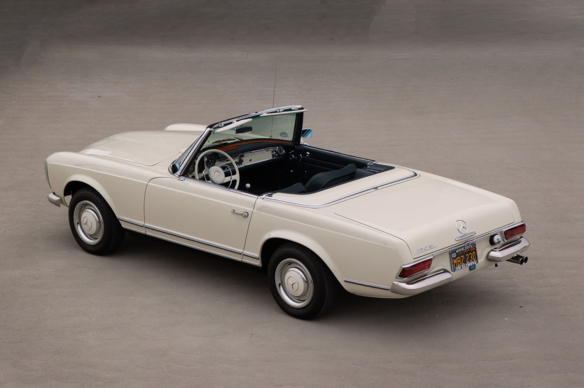 1965 Mercedes-Benz 230SL - Exterior