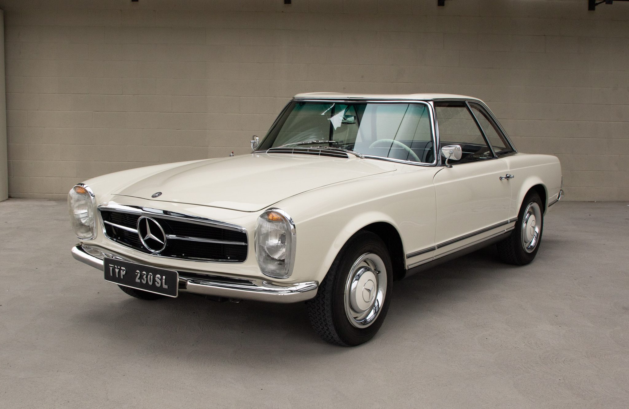 1965 Mercedes-Benz 230SL - Exterior