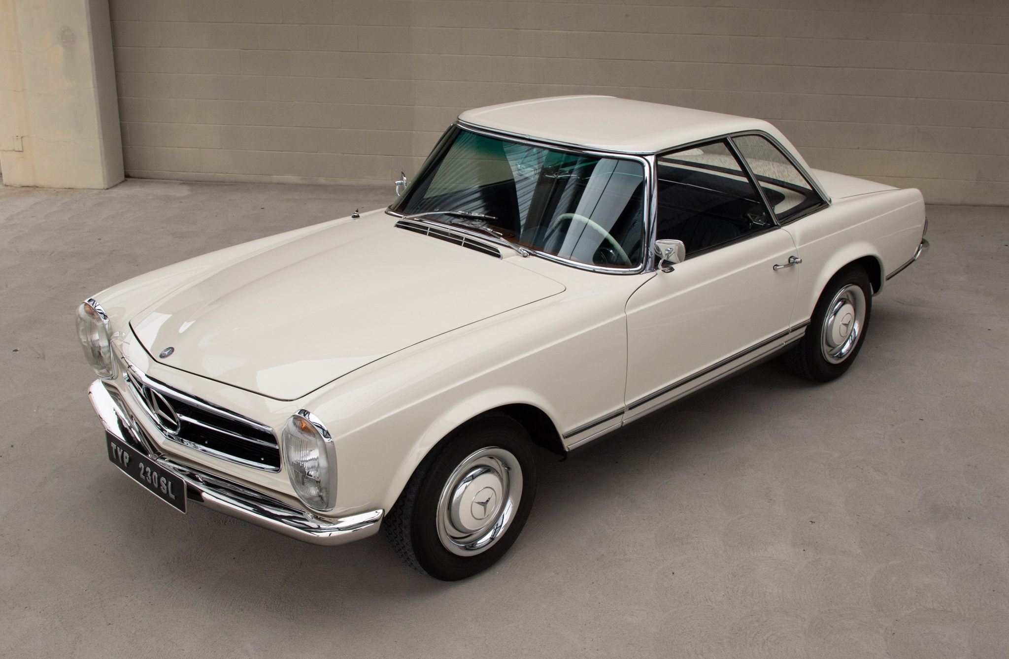 1965 Mercedes-Benz 230SL - Exterior