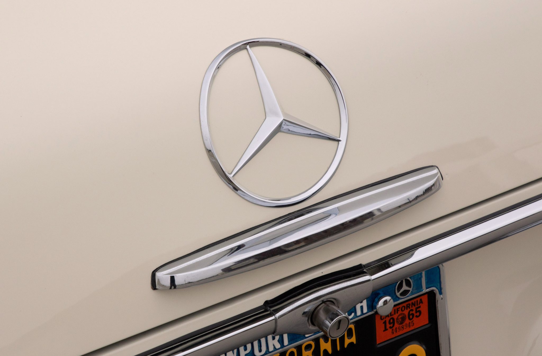1965 Mercedes-Benz 230SL - Exterior