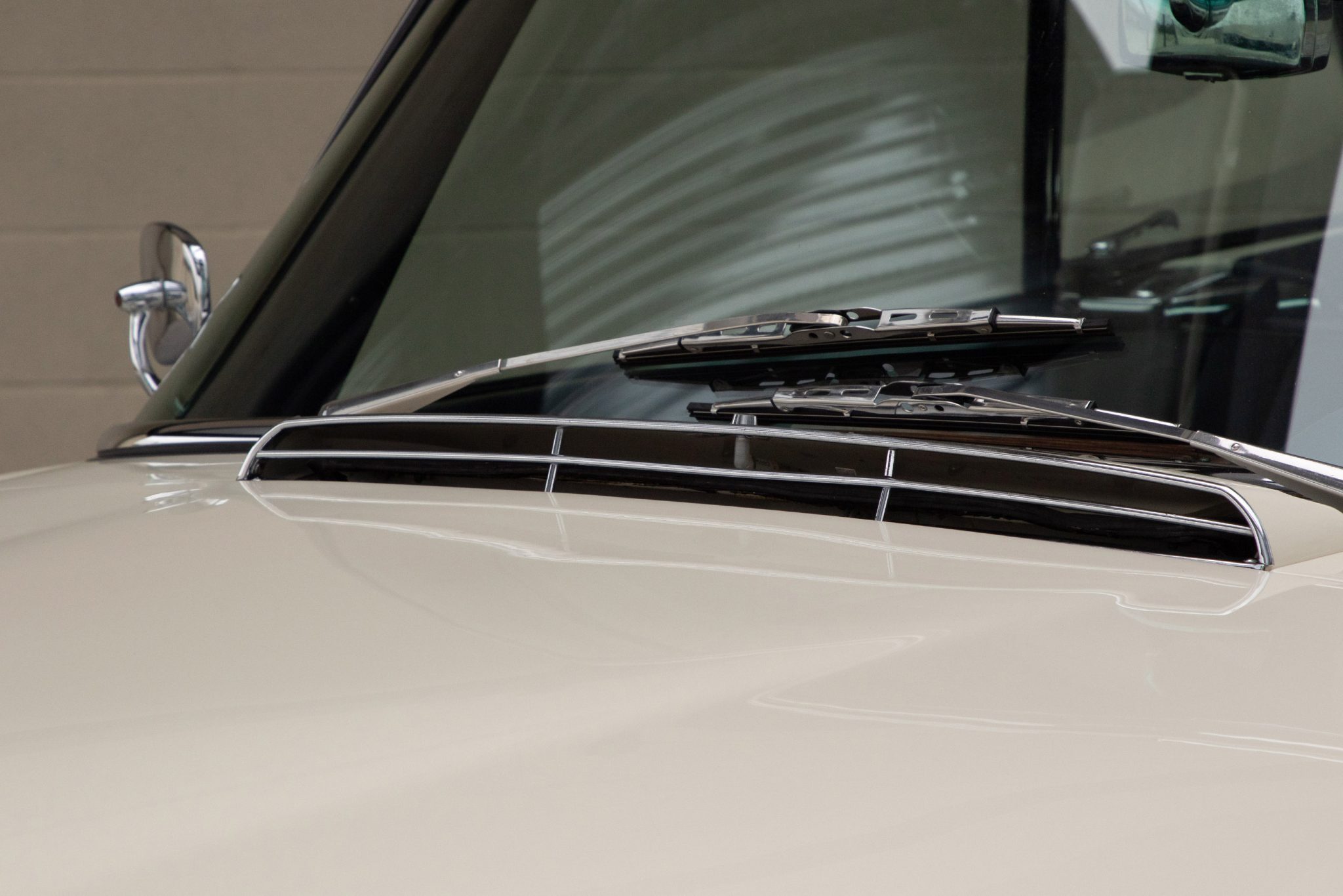 1965 Mercedes-Benz 230SL - Exterior