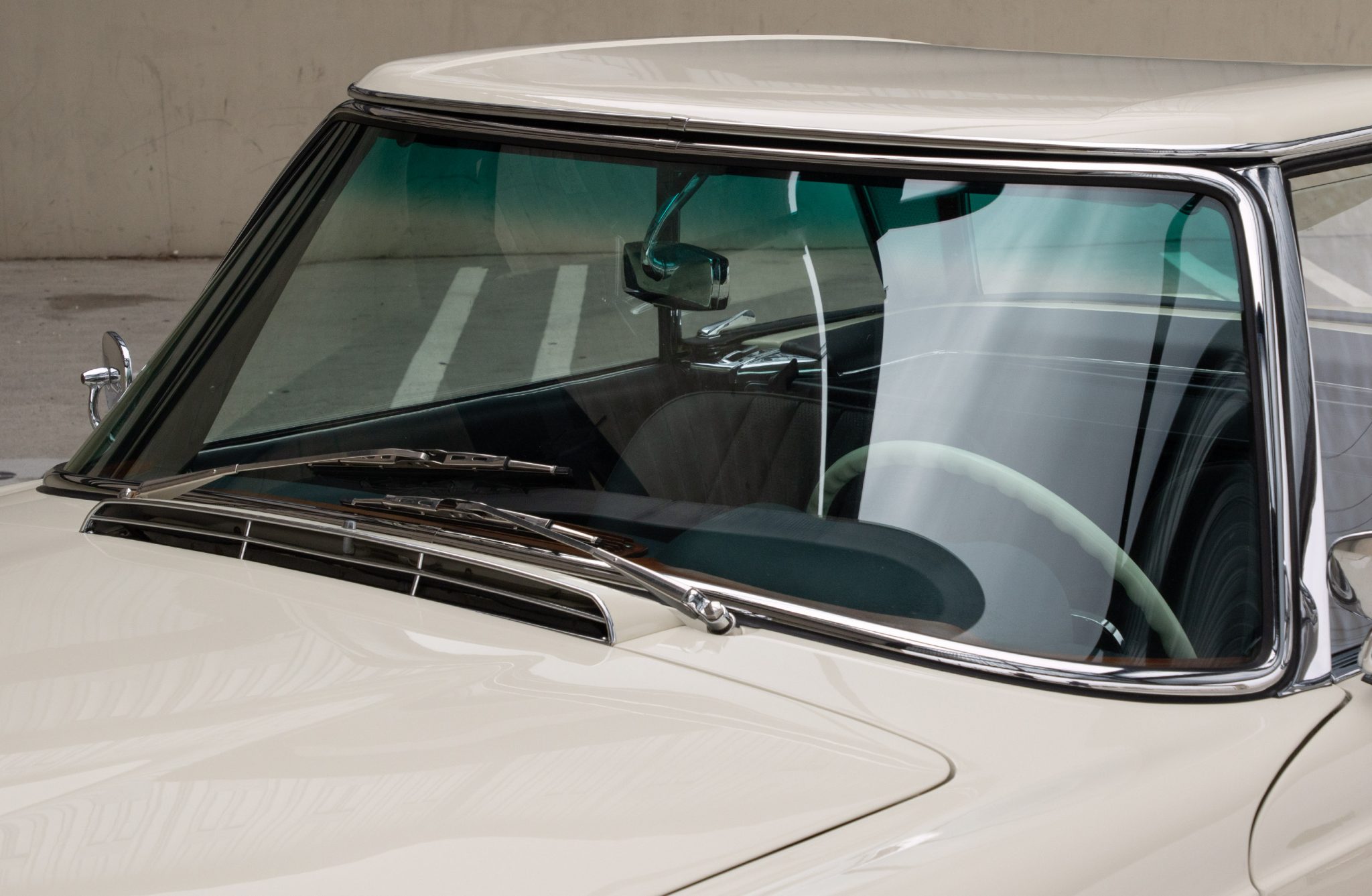 1965 Mercedes-Benz 230SL - Exterior