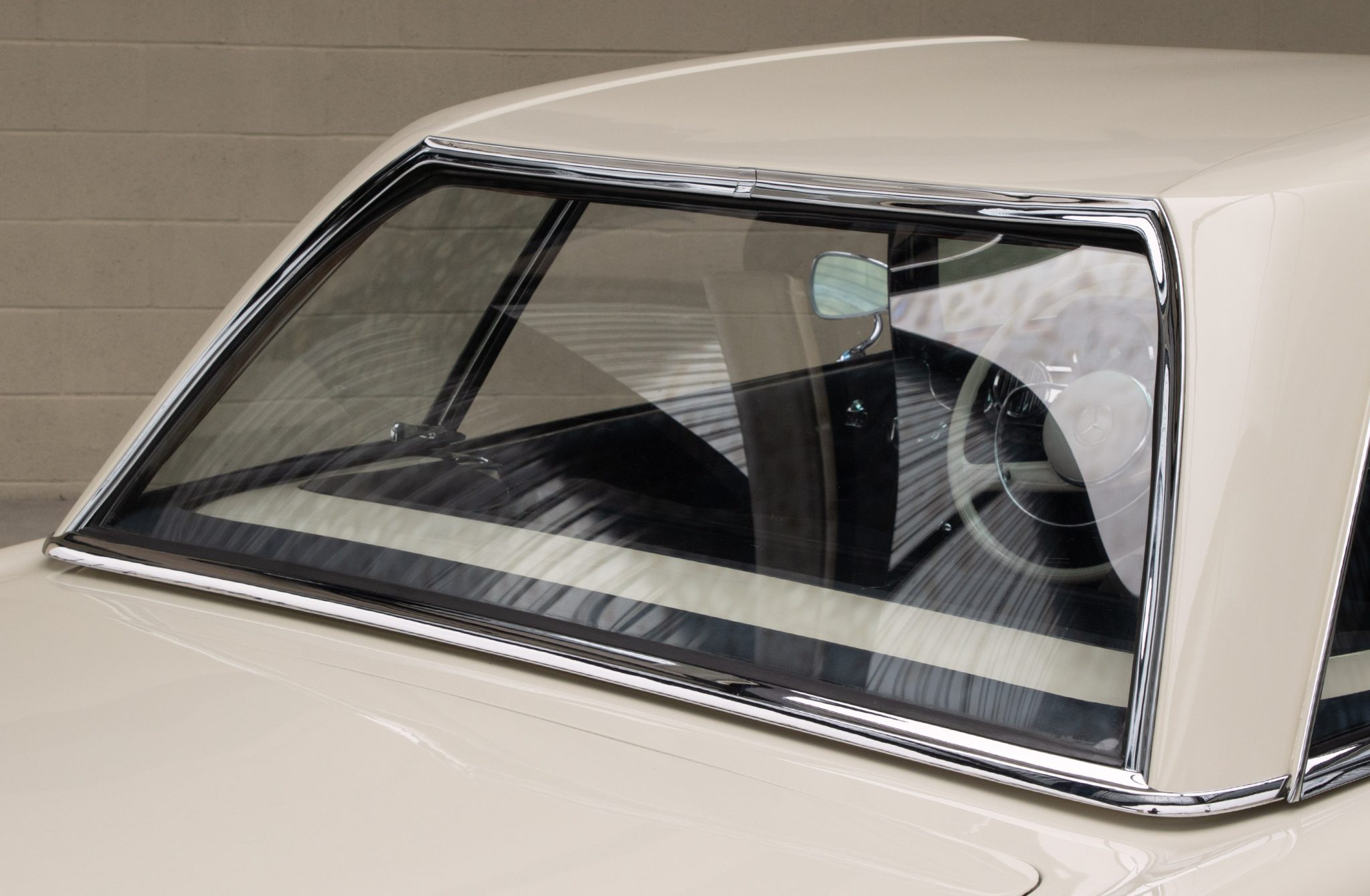 1965 Mercedes-Benz 230SL - Exterior