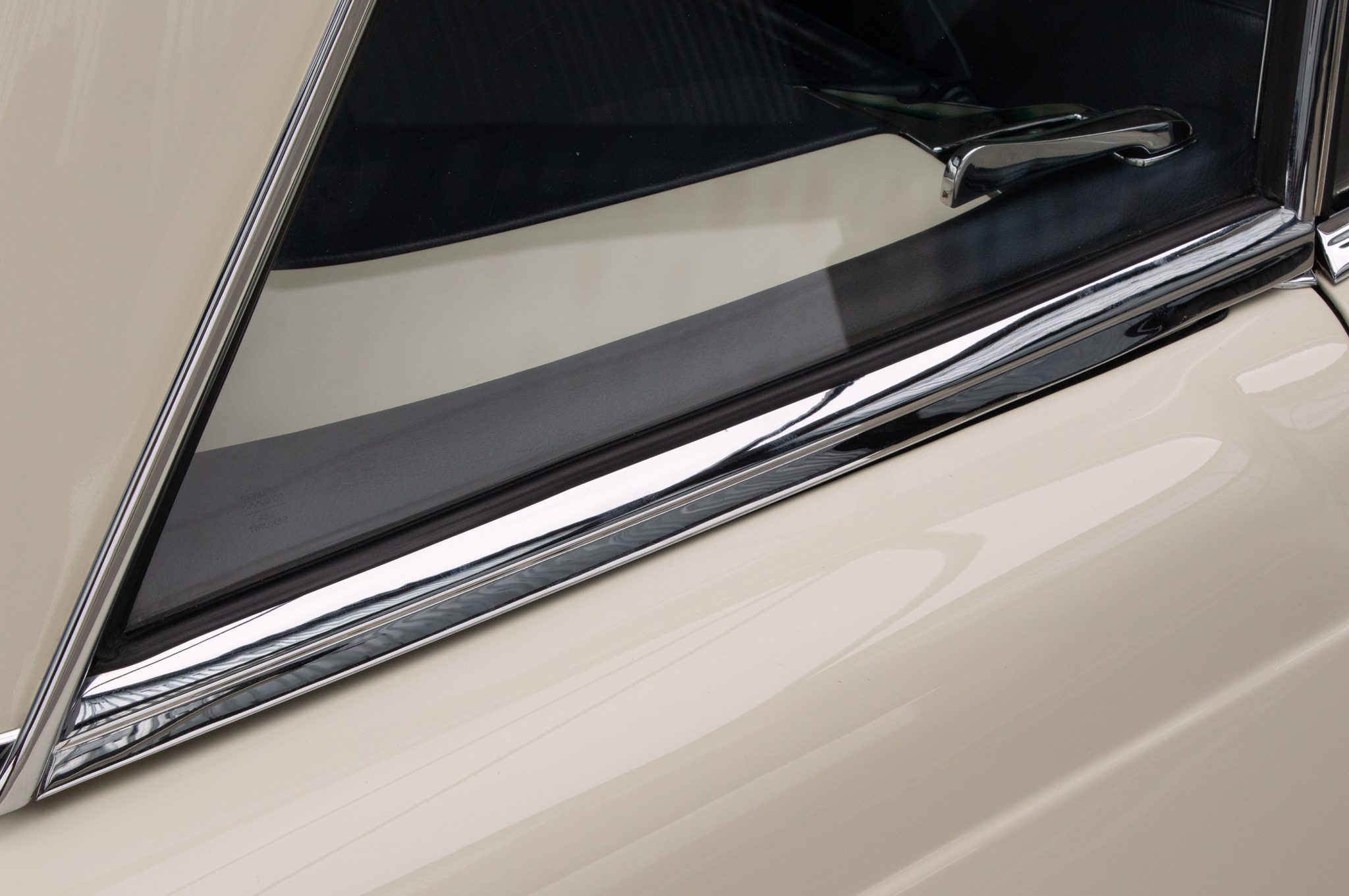 1965 Mercedes-Benz 230SL - Exterior