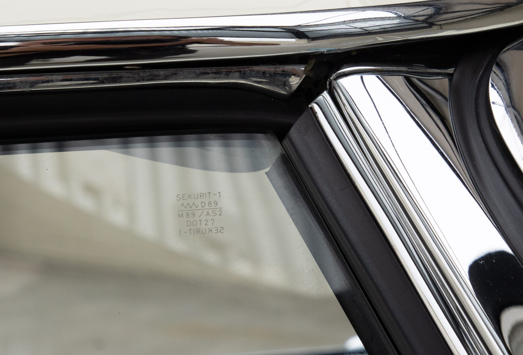 1965 Mercedes-Benz 230SL - Exterior