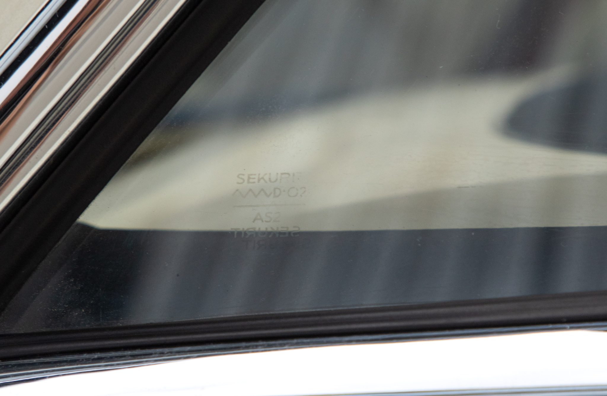 1965 Mercedes-Benz 230SL - Exterior